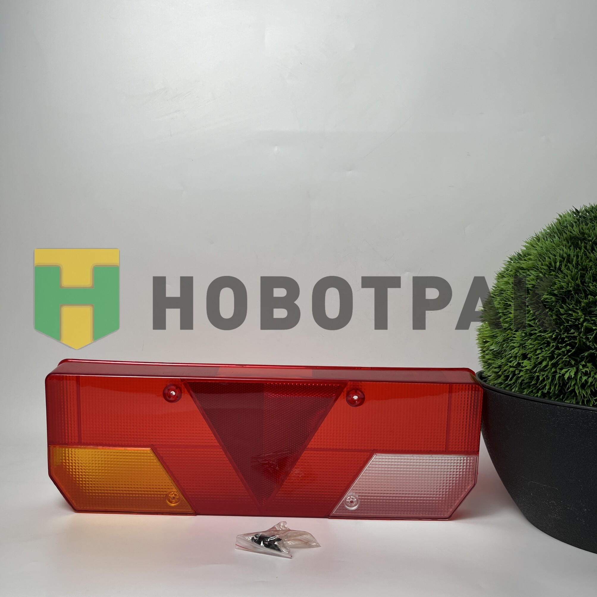Стекло фонаря заднего правое прицепа Kogel-Schmitz TD0563022RS