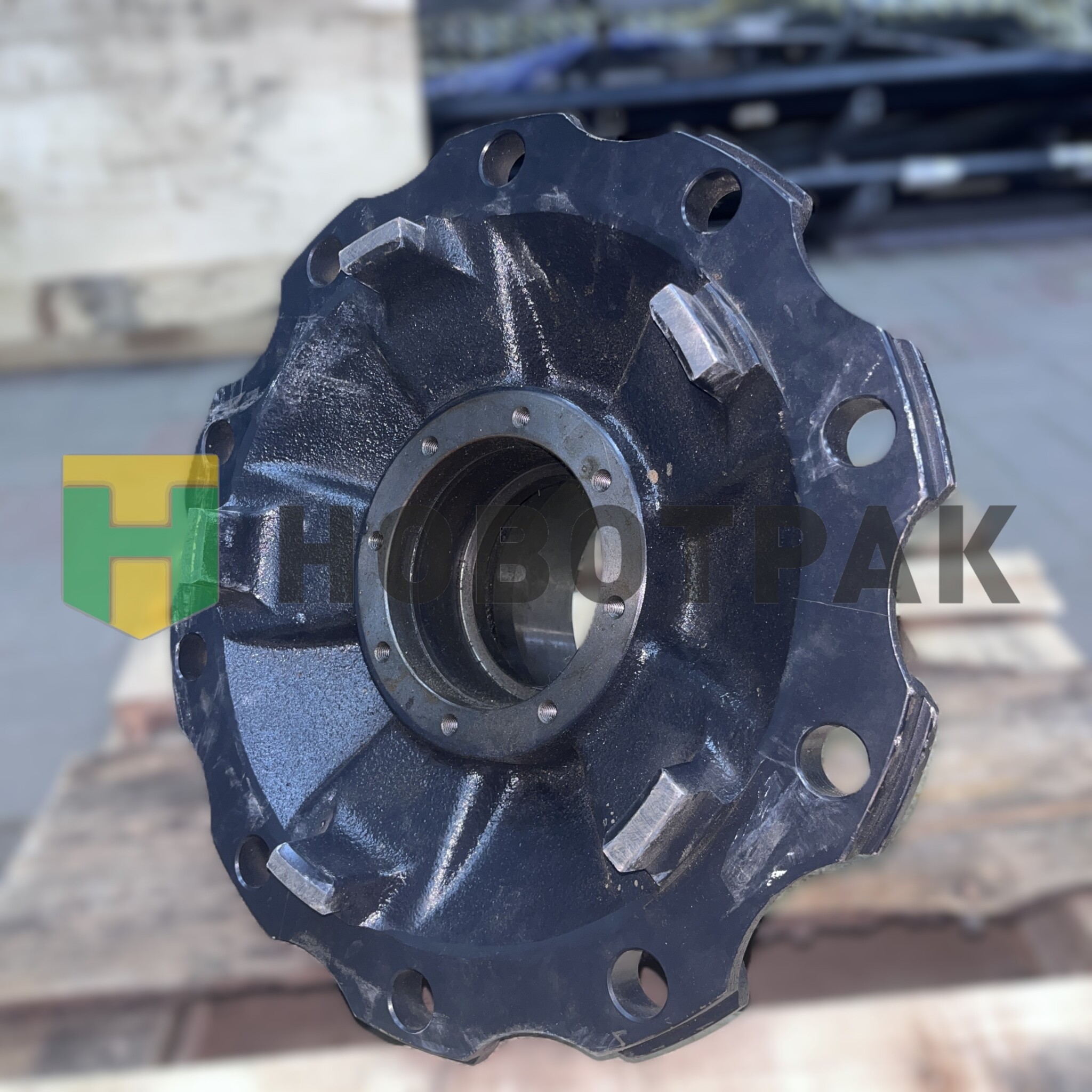 Ступица передняя MB 400/Actros/Axor 8300627SX