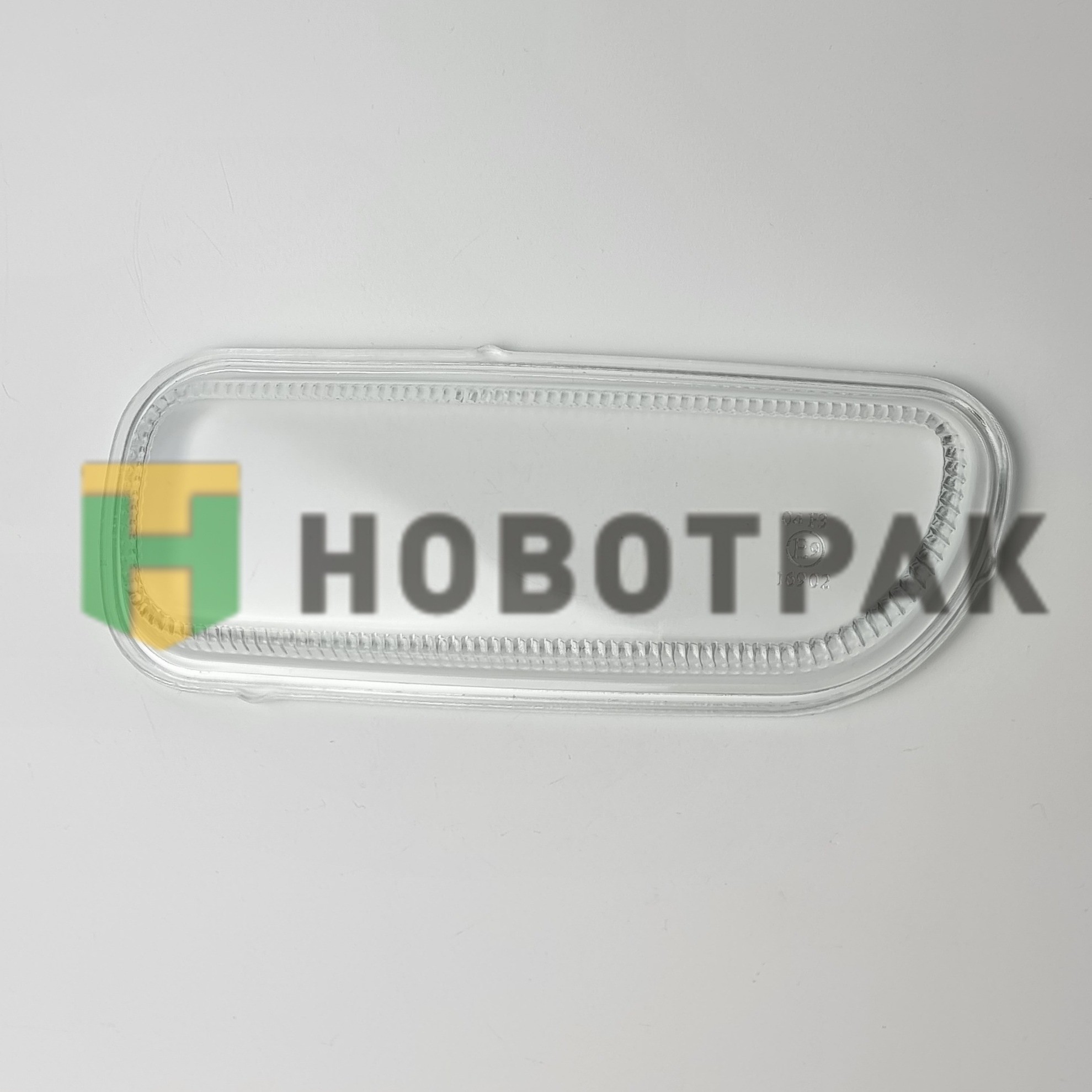 Стекло противотуманной фары левой КАМАЗ-5490/Axor 9408200056G