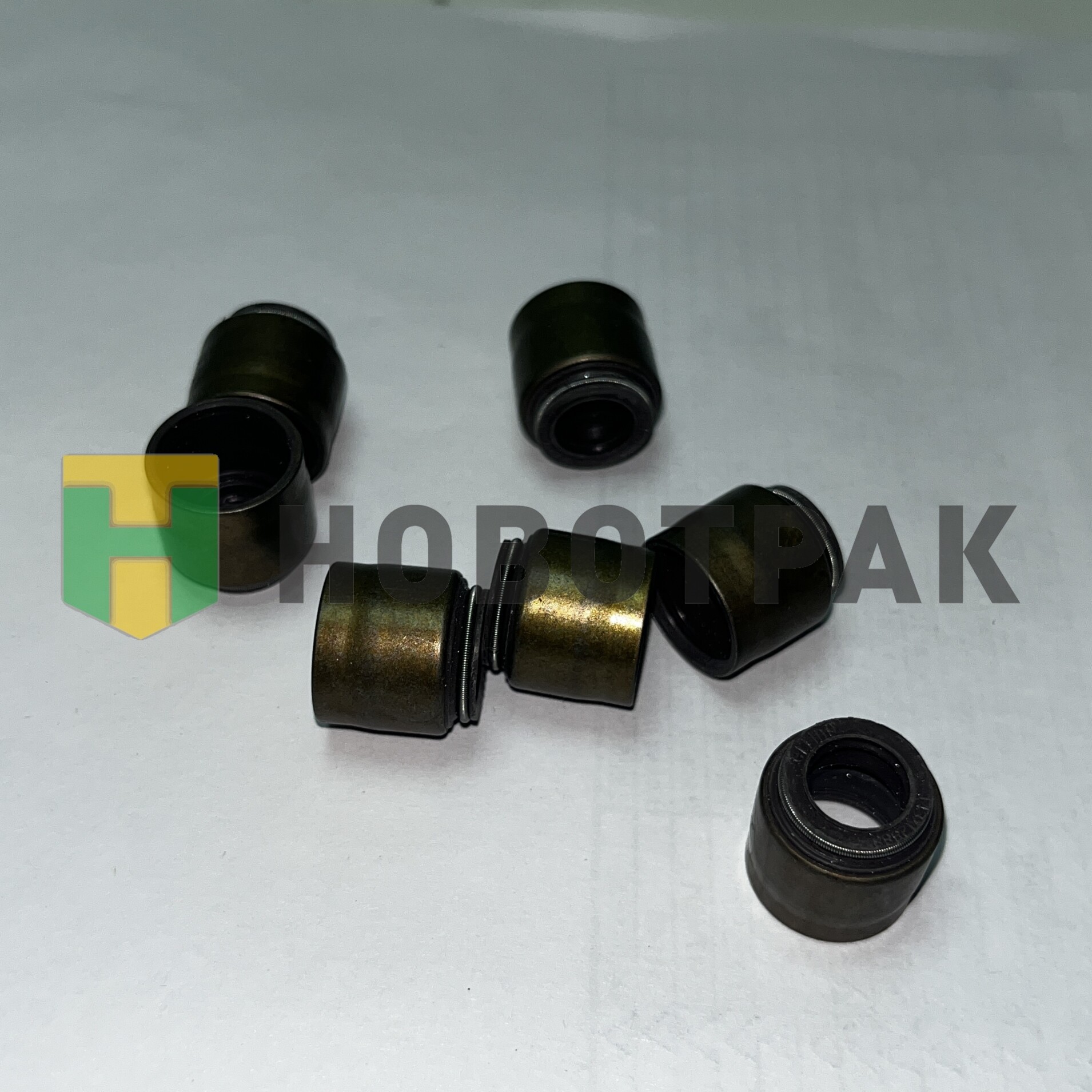 Колпачок маслосъемный MB 9x13.4x16.1x15.2 FPM (Fluor-Kautschuk) 906.760