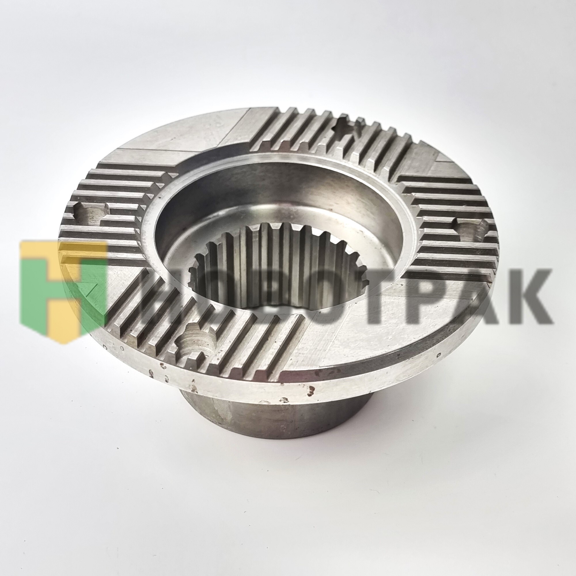 Фланец редуктора MB ACTROS 9463500145