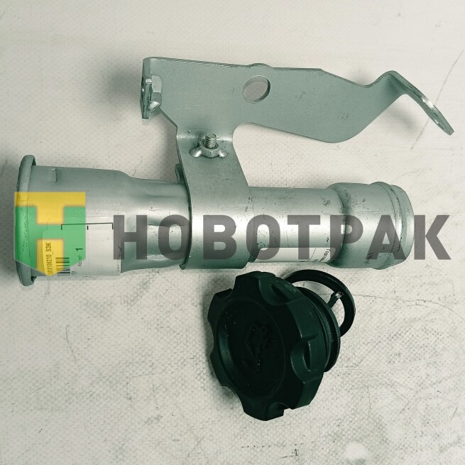 Горловина маслозаливная с крышкой SITRAK 812W018106210