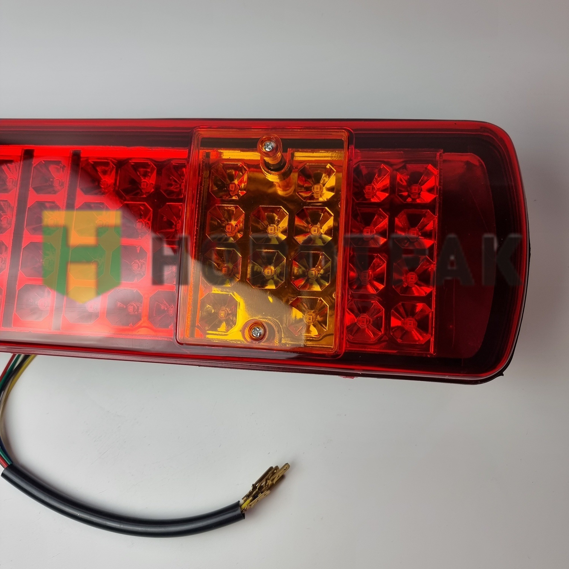 Фонарь задний правый LED (без подсветки номера) Volvo FH 0093R