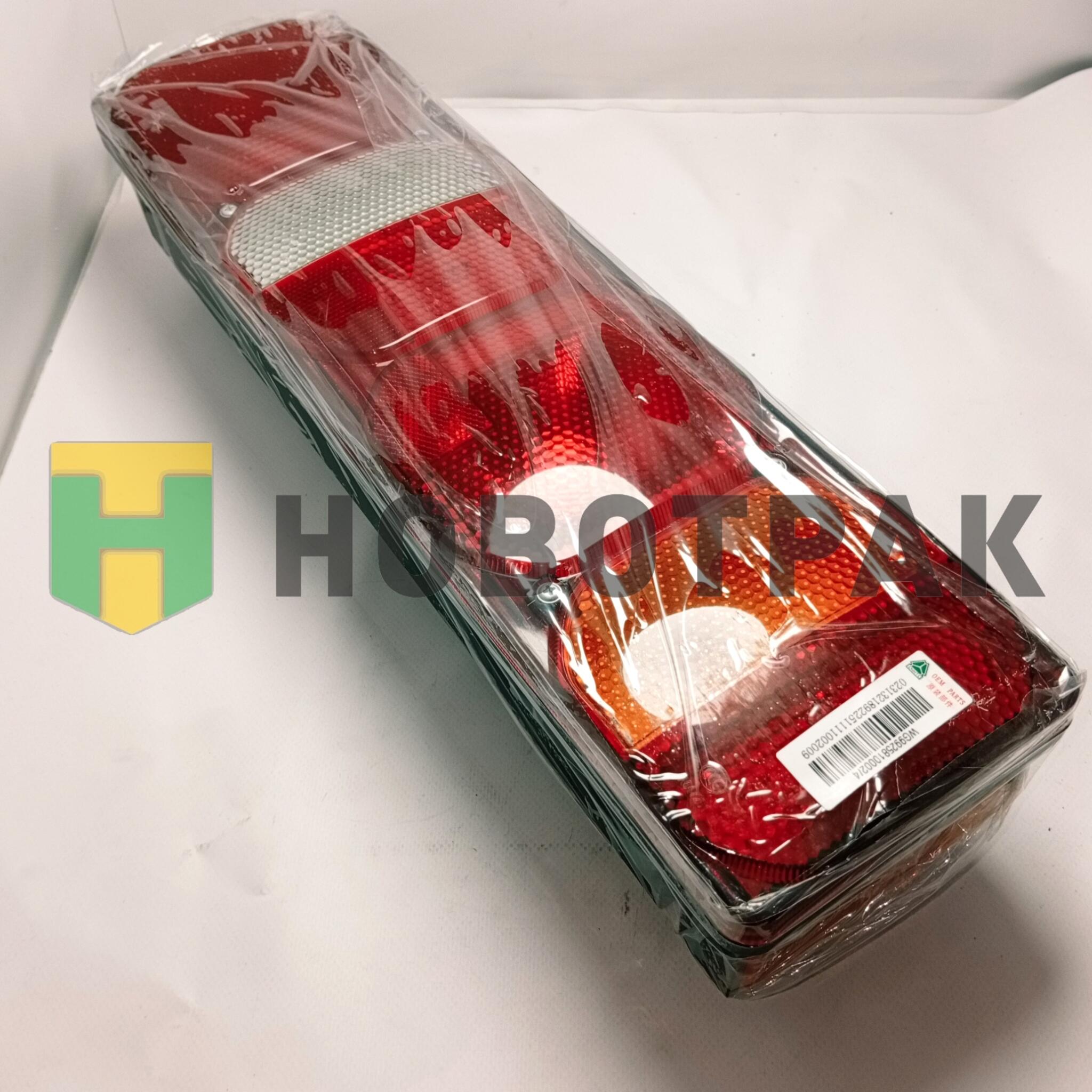 Фонарь задний правый SITRAK/HOWO WG9925810002