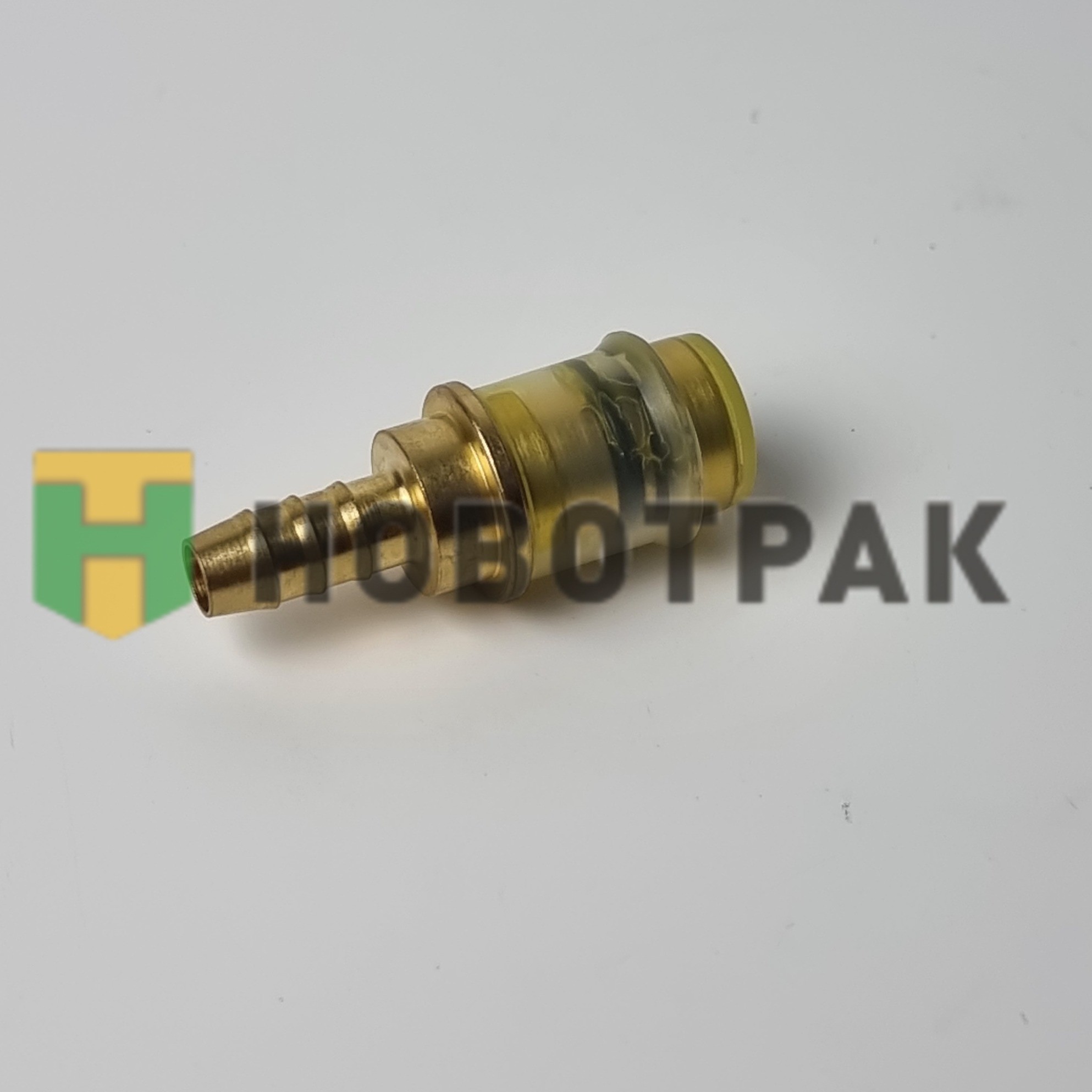 Штуцер RENAULT