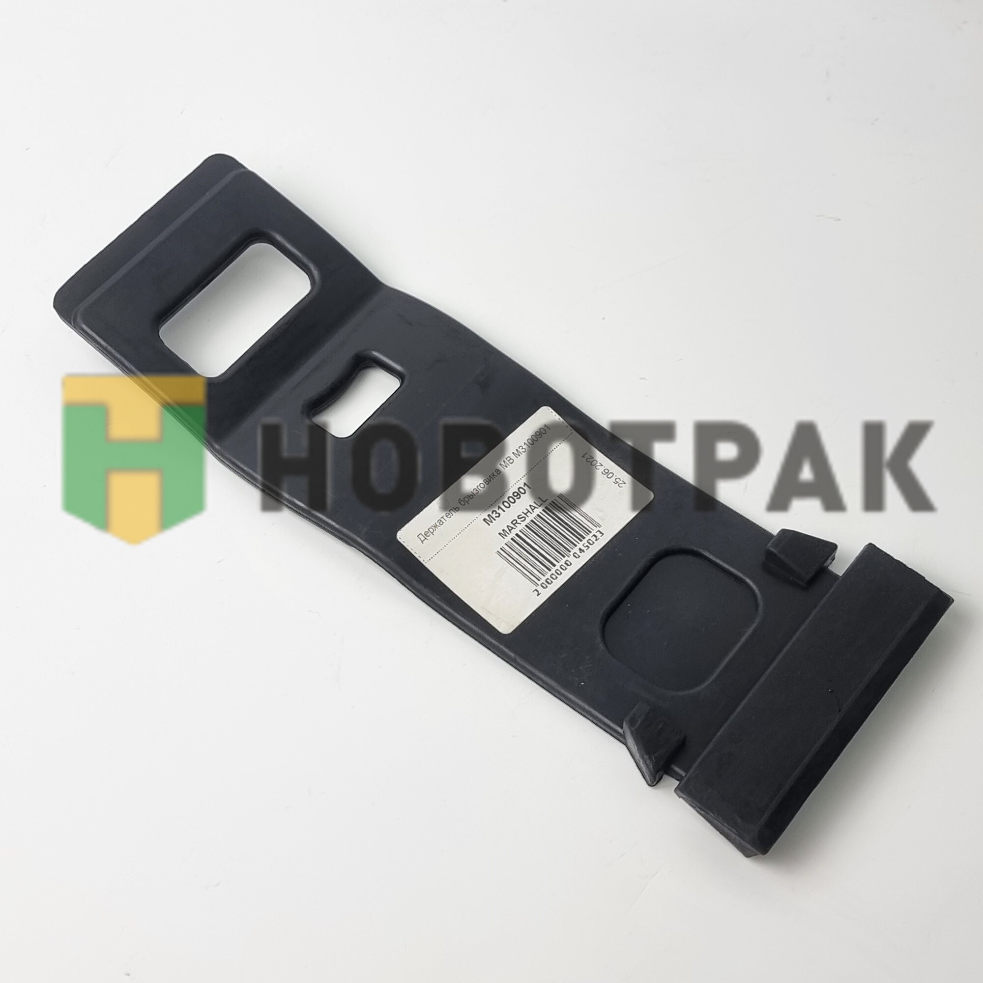 Держатель брызговика MB M3100901