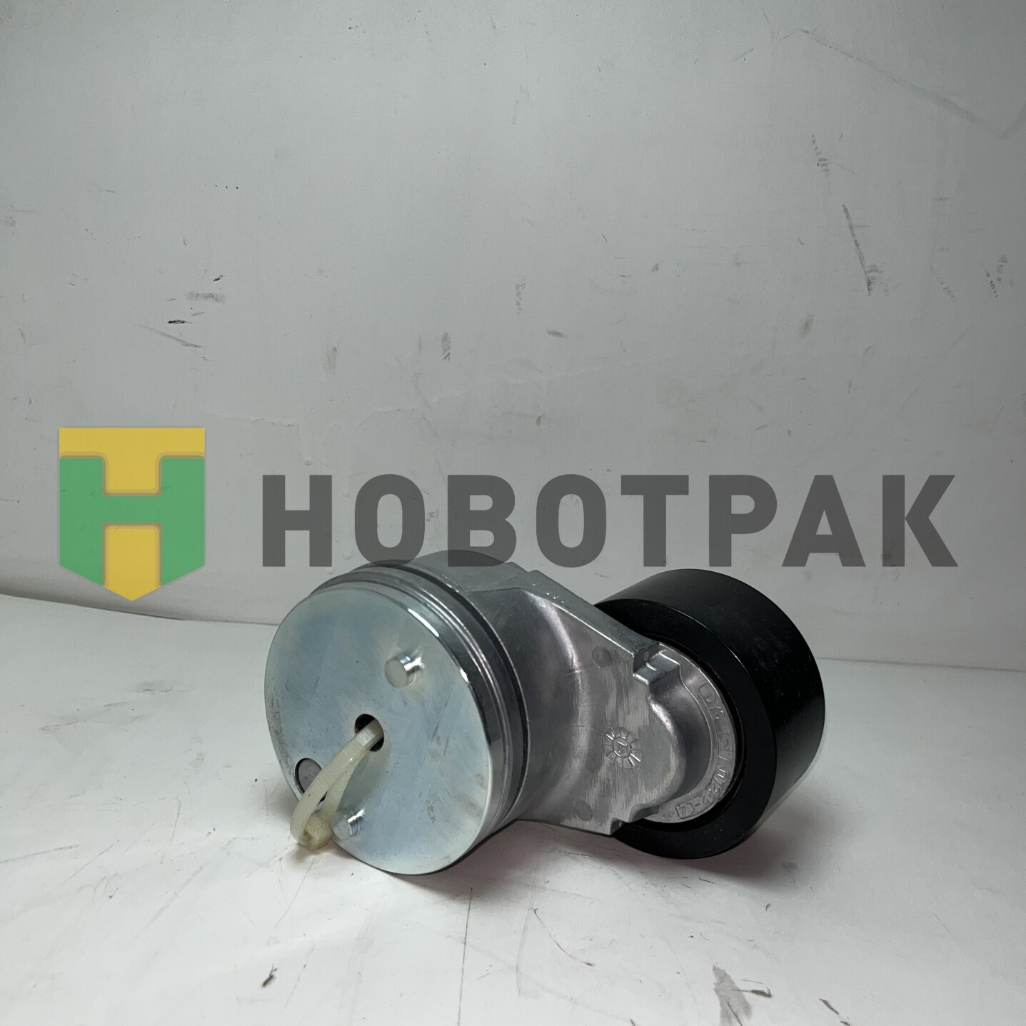 Натяжитель ремня MERCEDES A4572004770