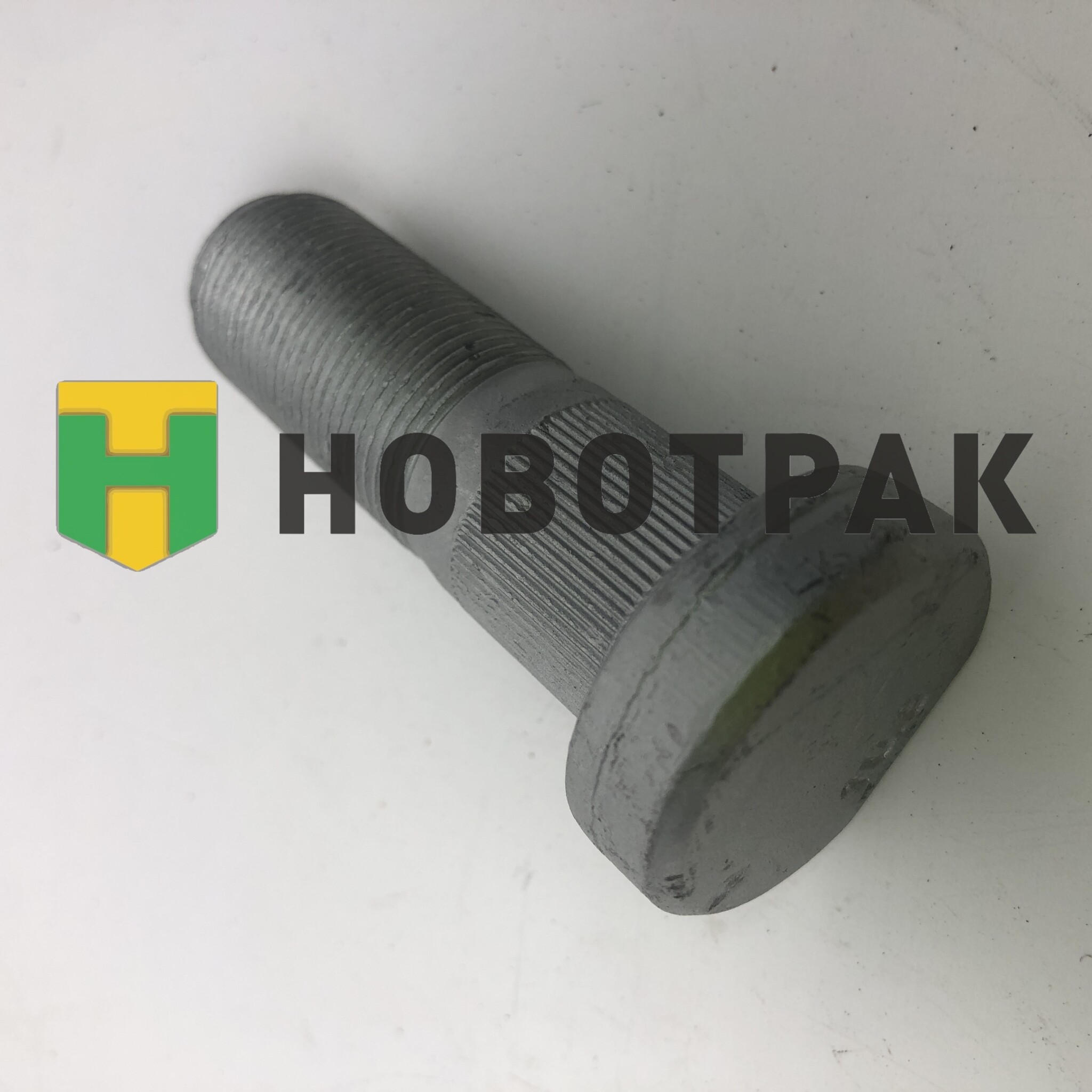 Болт колесный SAF М22*1,5*68 075102