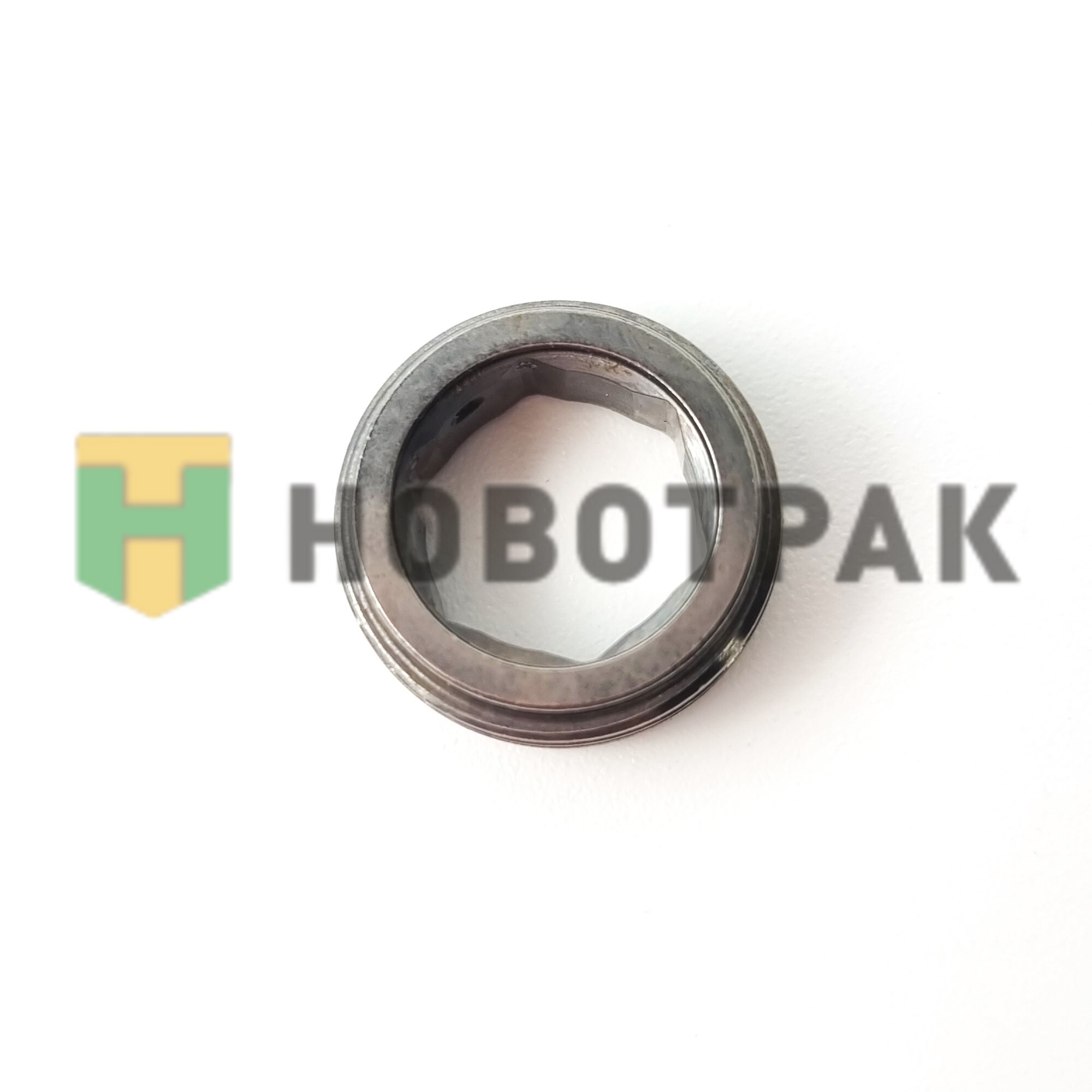 Гайка распылителя форсунки F00RJ00840