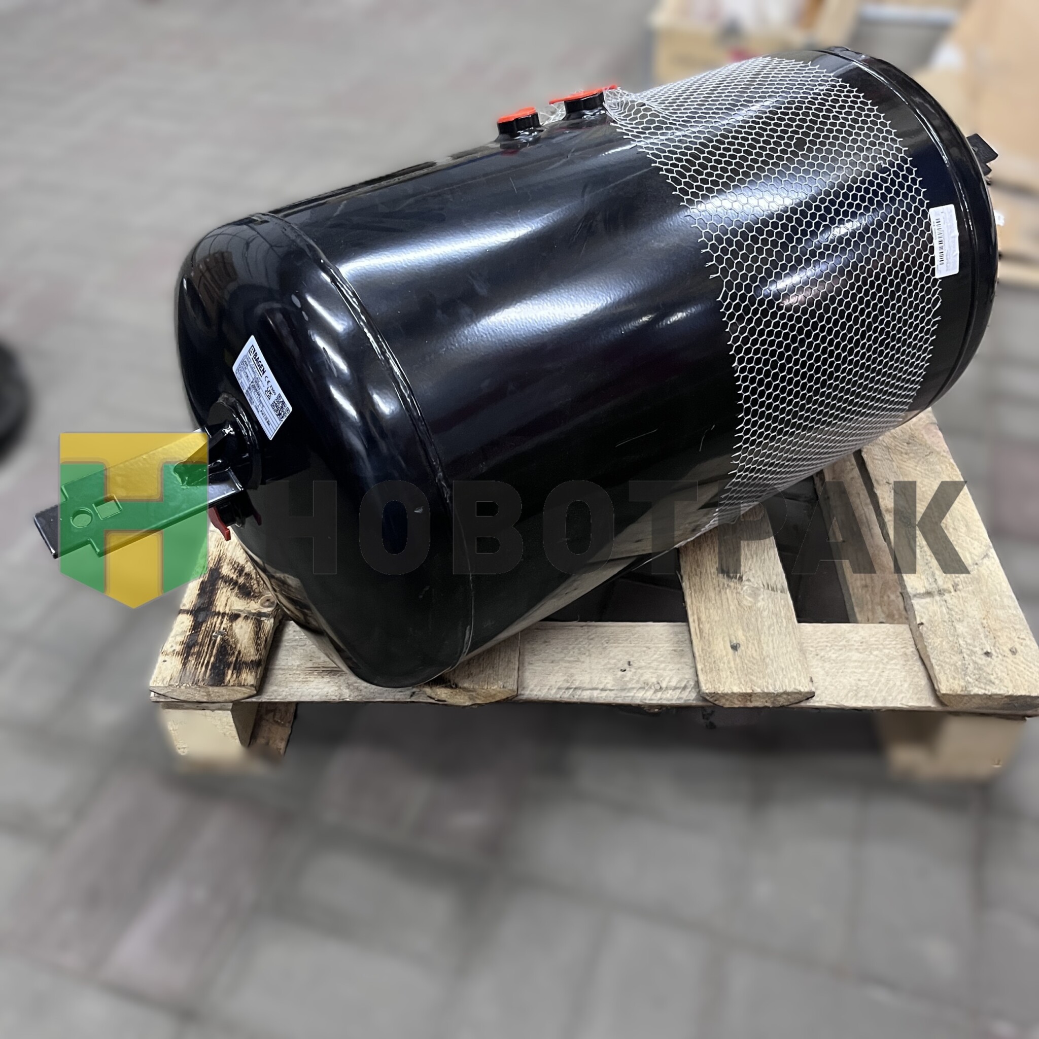 Ресивер с кронштейном Schmitz 80л T822044