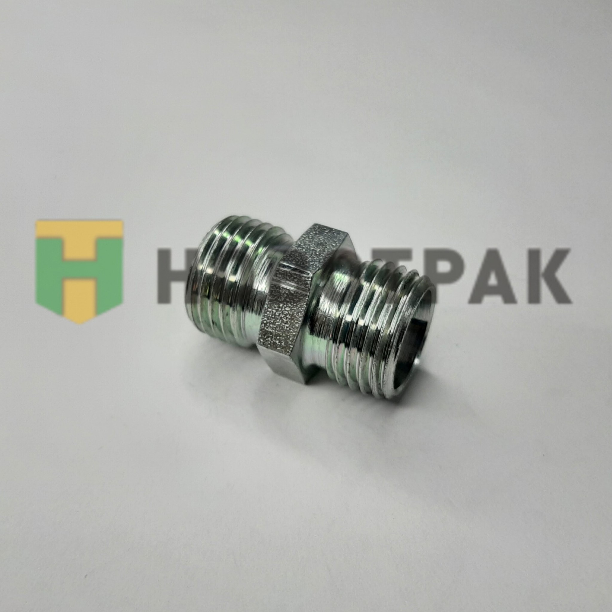 Штуцер переходник с наружной резьбой M16/M16 Wabco 8931002044