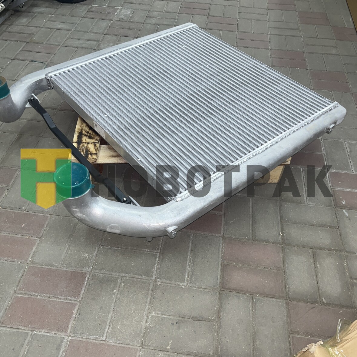 Радиатор интеркулер SITRAK C7H MAX AZ962553000097