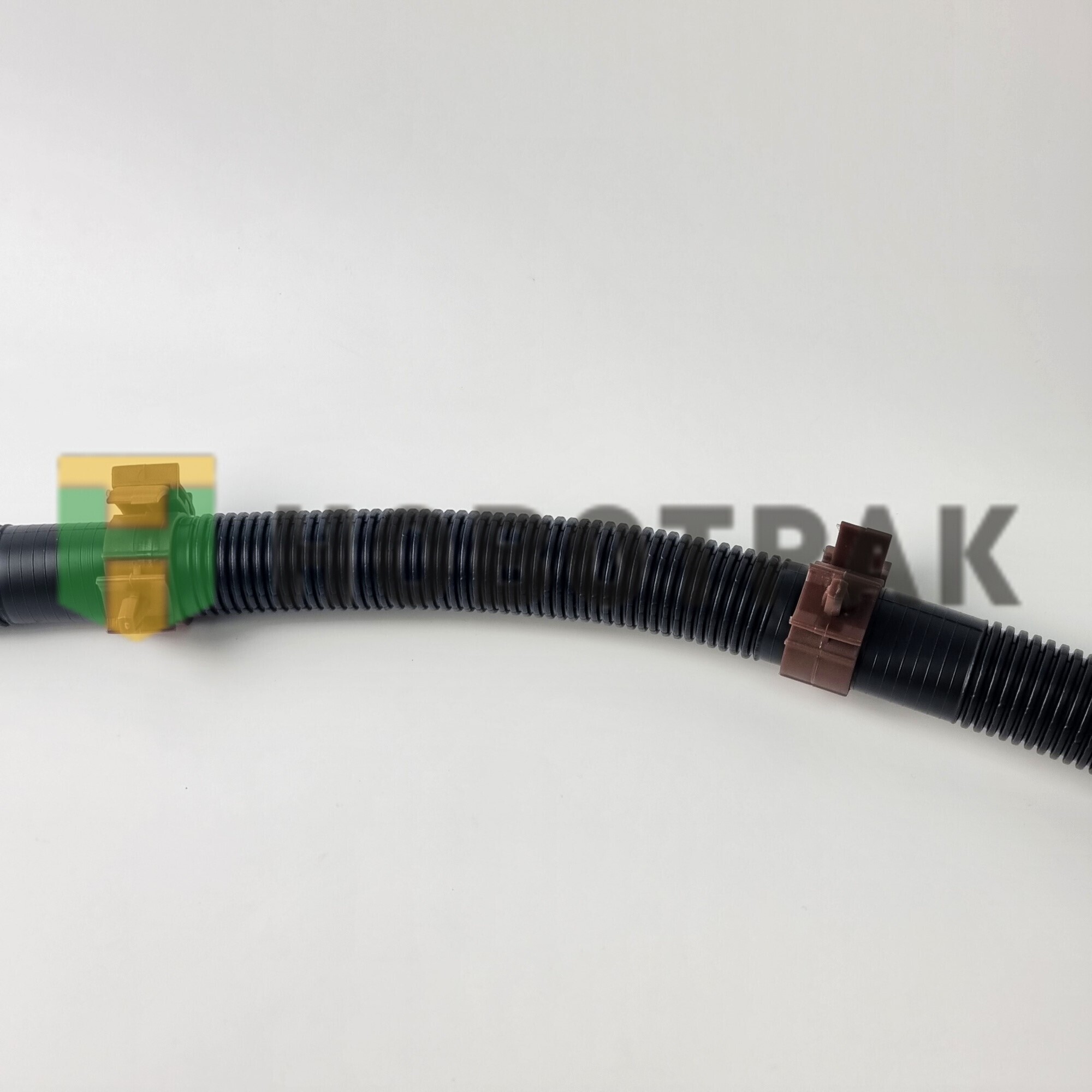 Шланг компрессора впускной MB Axor 0101057