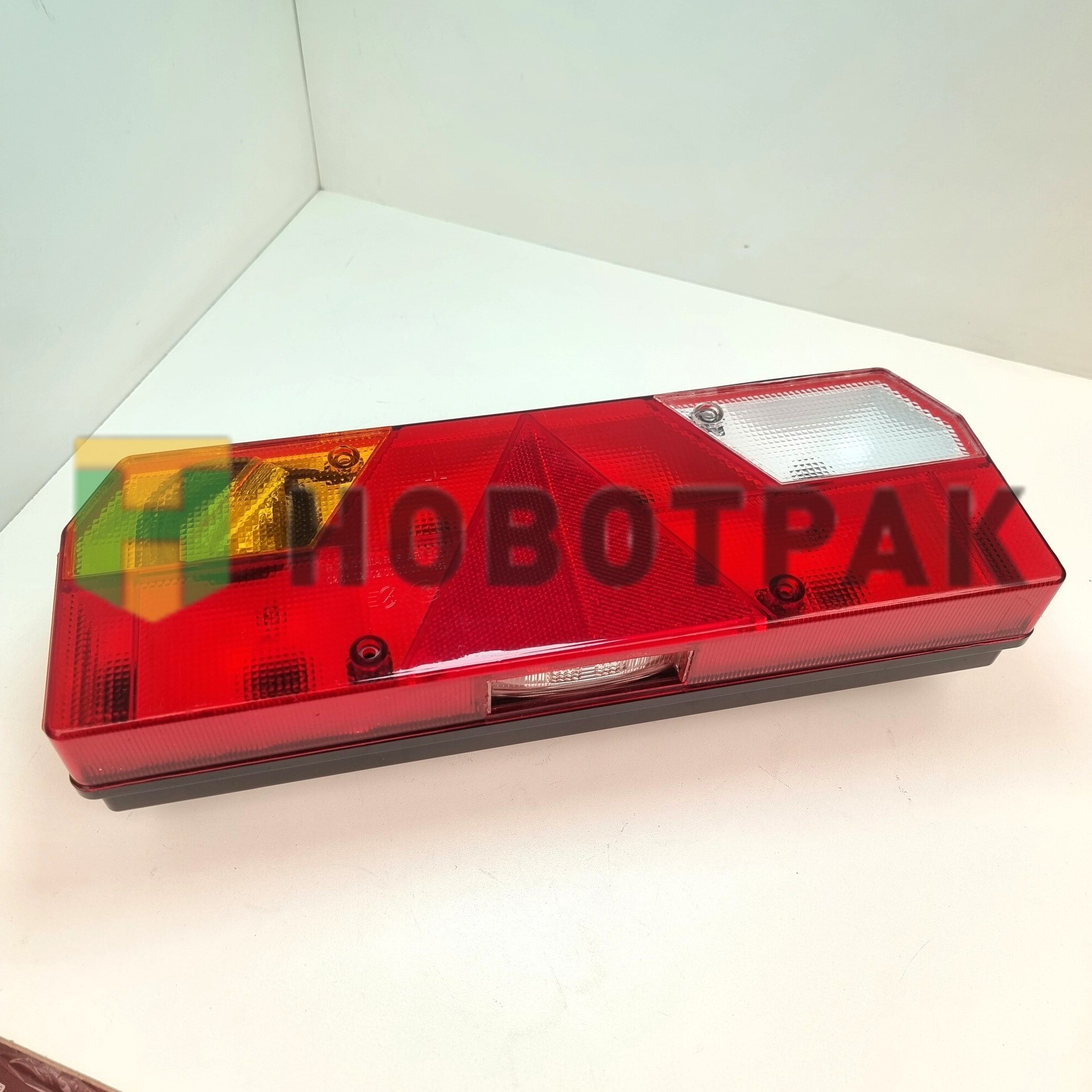 Фонарь задний Schmitz EP I левый (желтый поворотник с разъмом ASS-2) U002313L