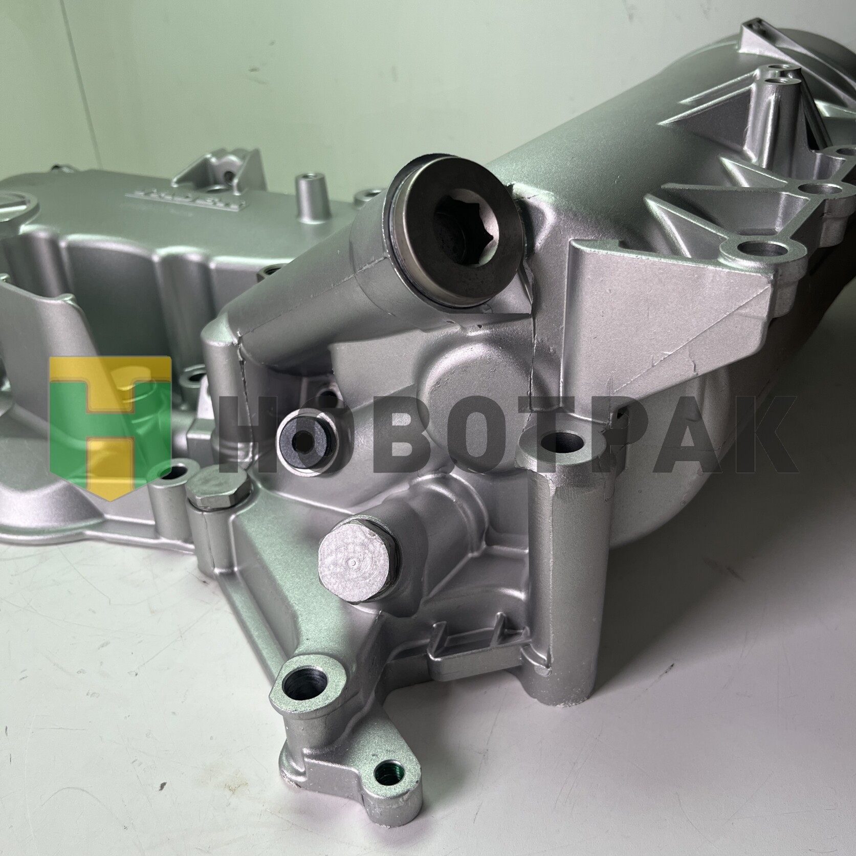 Корпус масляного фильтра MB OM501 0101109