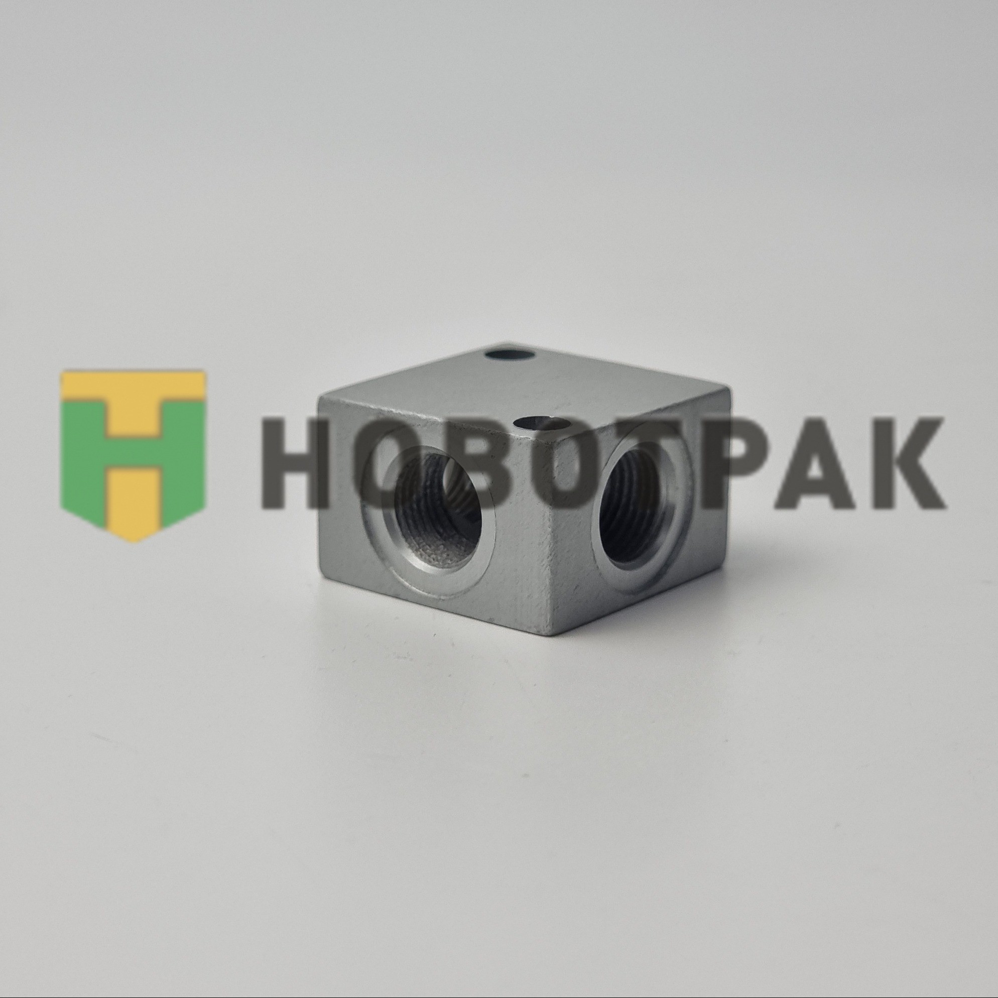 Коллектор 4 отверстия 303318