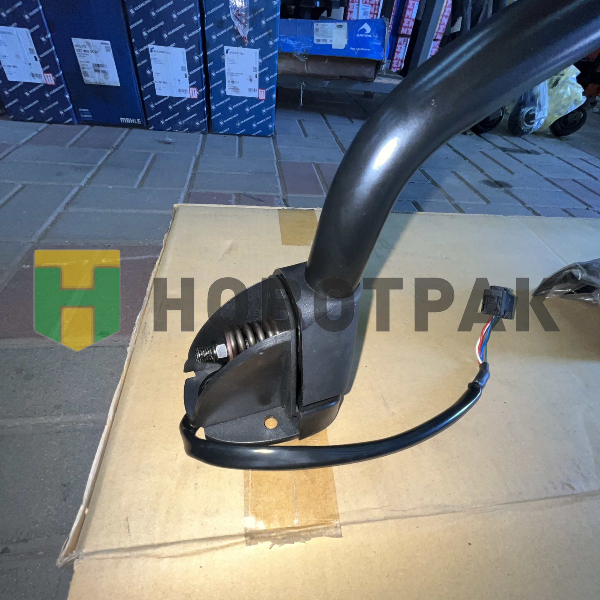 Кронштейн(рука) зеркала правый MERCEDES (M4300159)