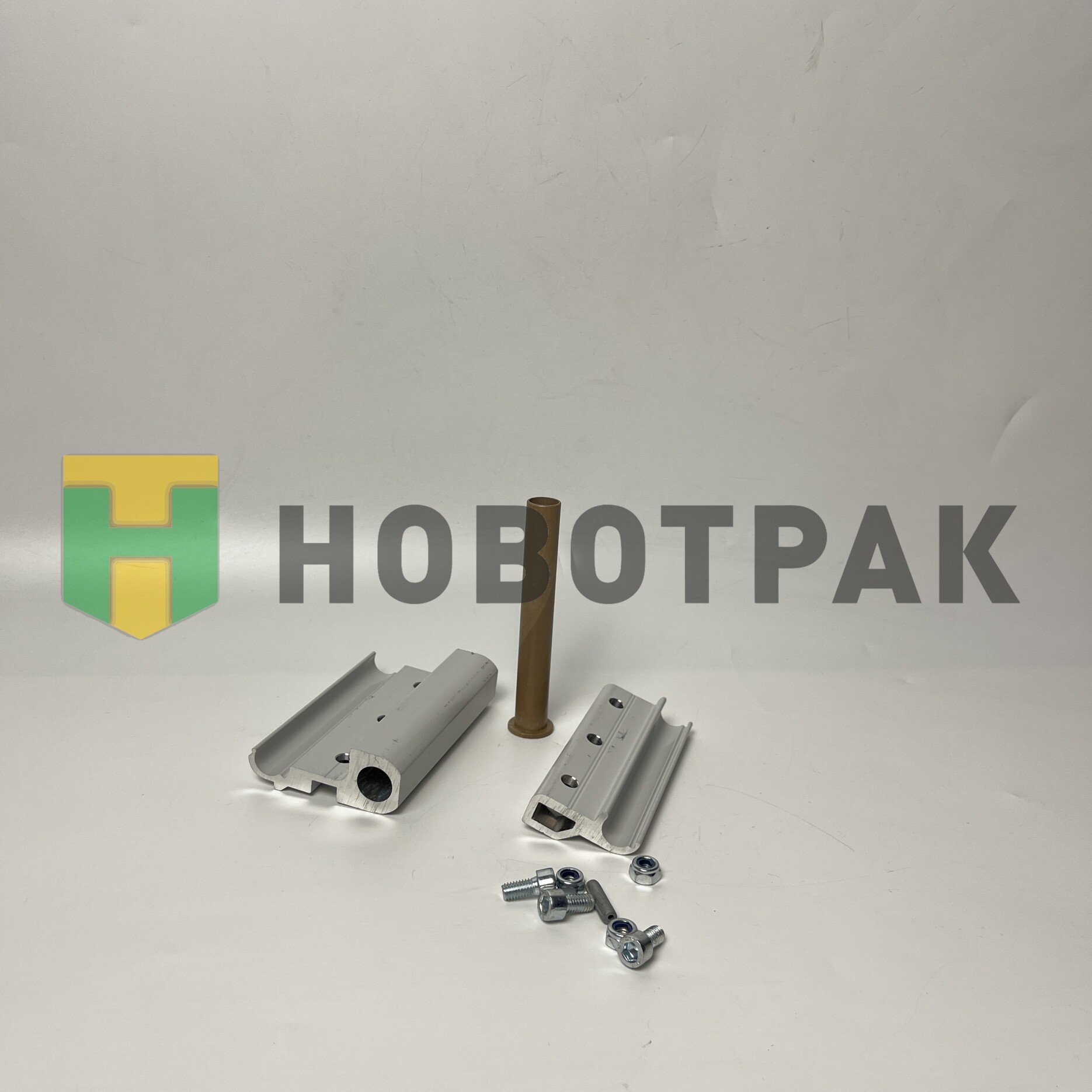 Петля задних ворот на полуприцеп (ремкомплект) 640700262