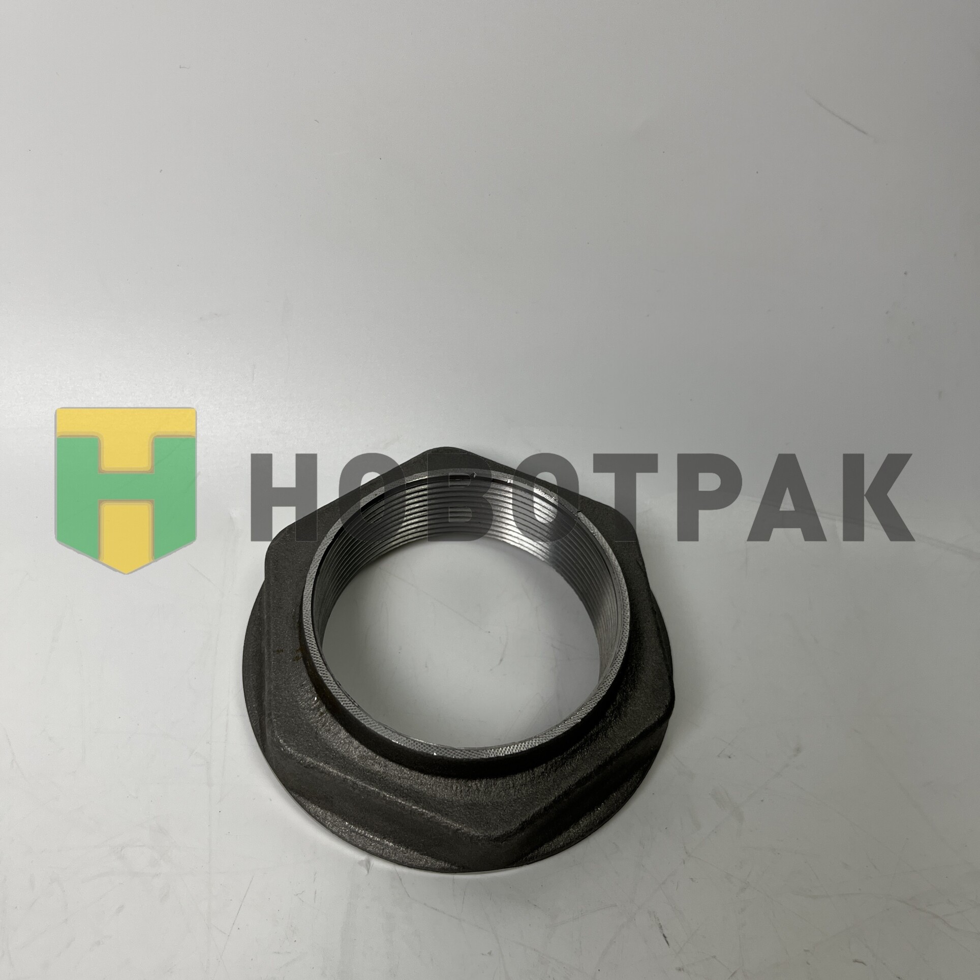 Гайка ступицы RVI M60*2/24*SW80 8513229SX
