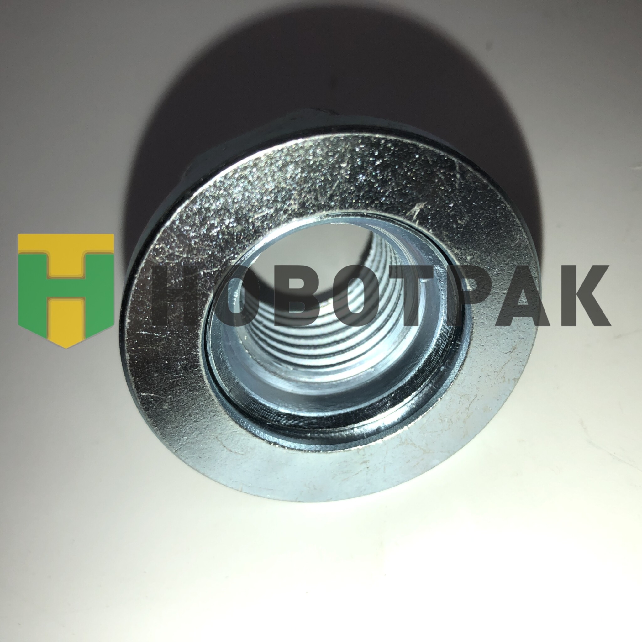 Гайка колесная с юбкой с правой резьбой [7/8'' H=30.8 SW33]