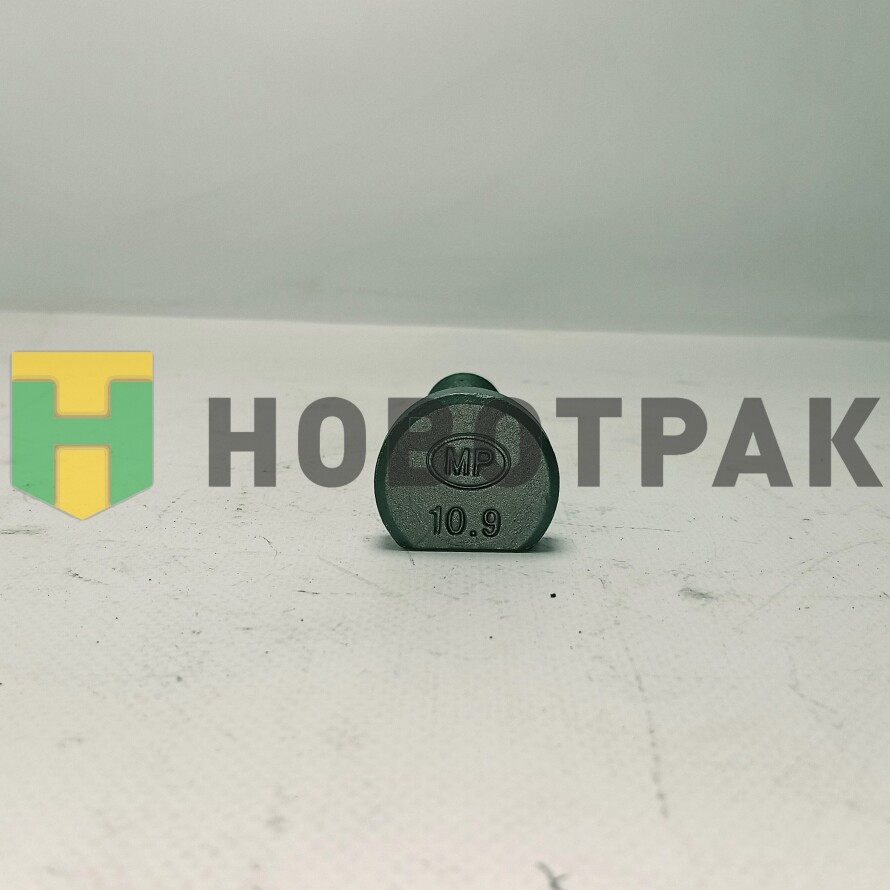 Болт колесный передний КАМАЗ-5490 M22*15-85 90000077