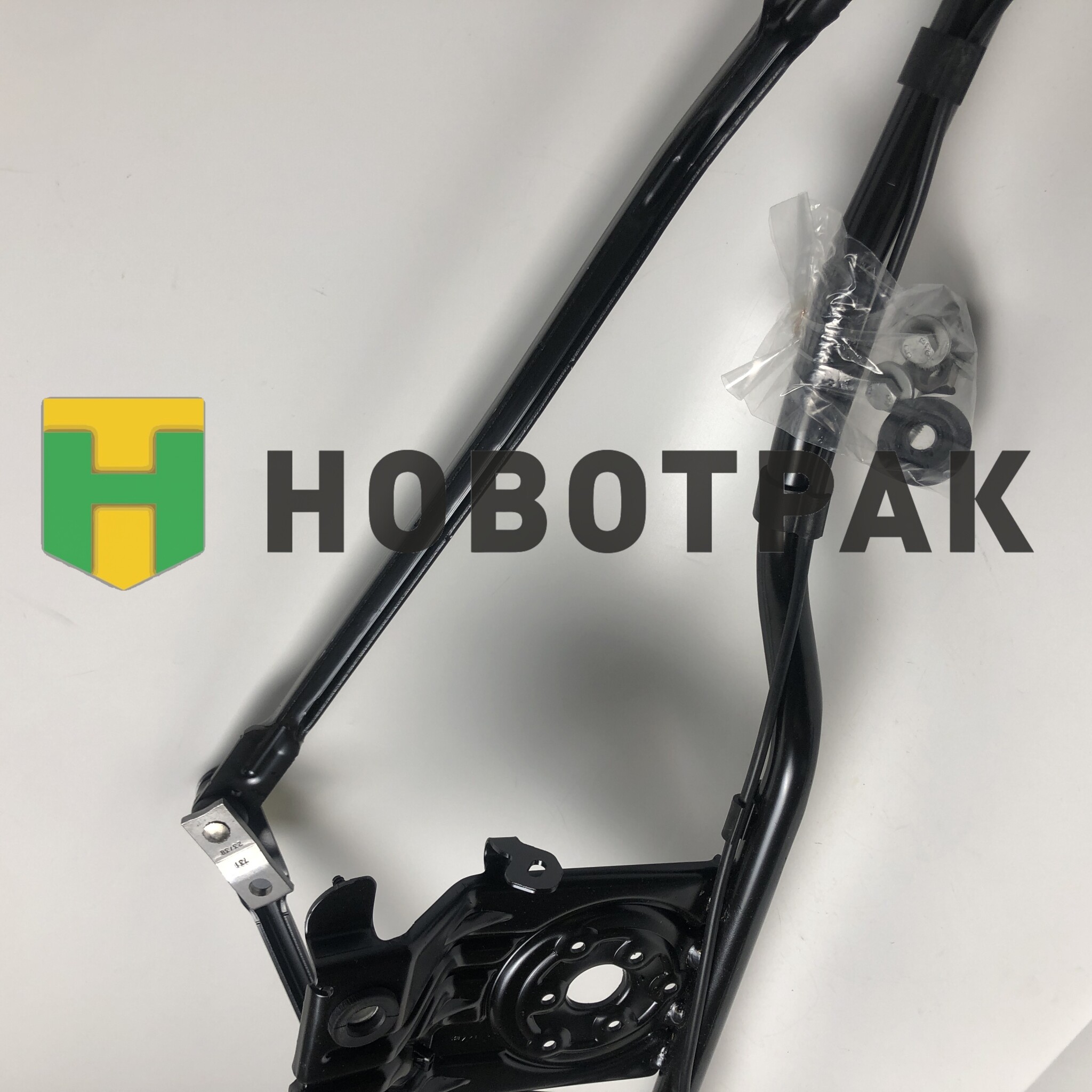 Трапеция стеклоочистителей RVI EURO 6