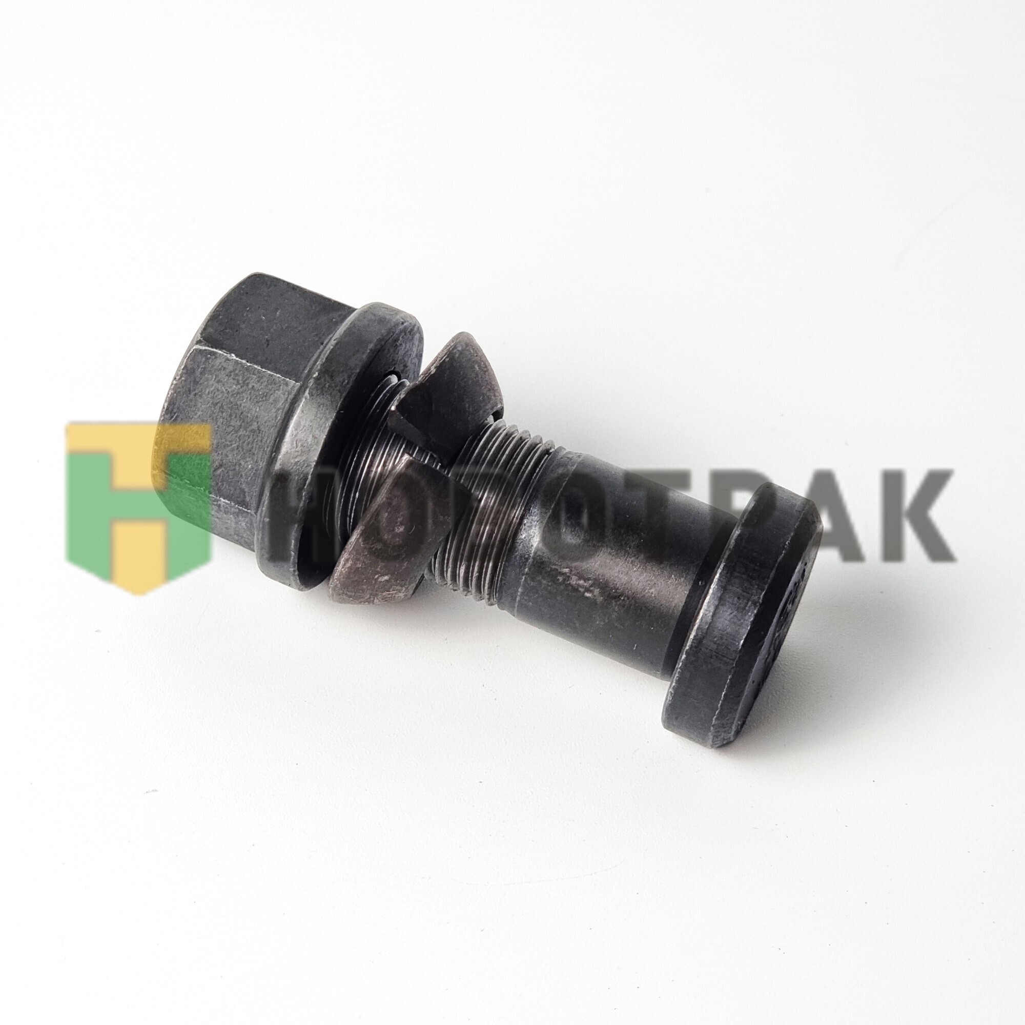 Болт колесный передний MB M20-1.5-68 (к-т с гайкой и кольцом) 06275