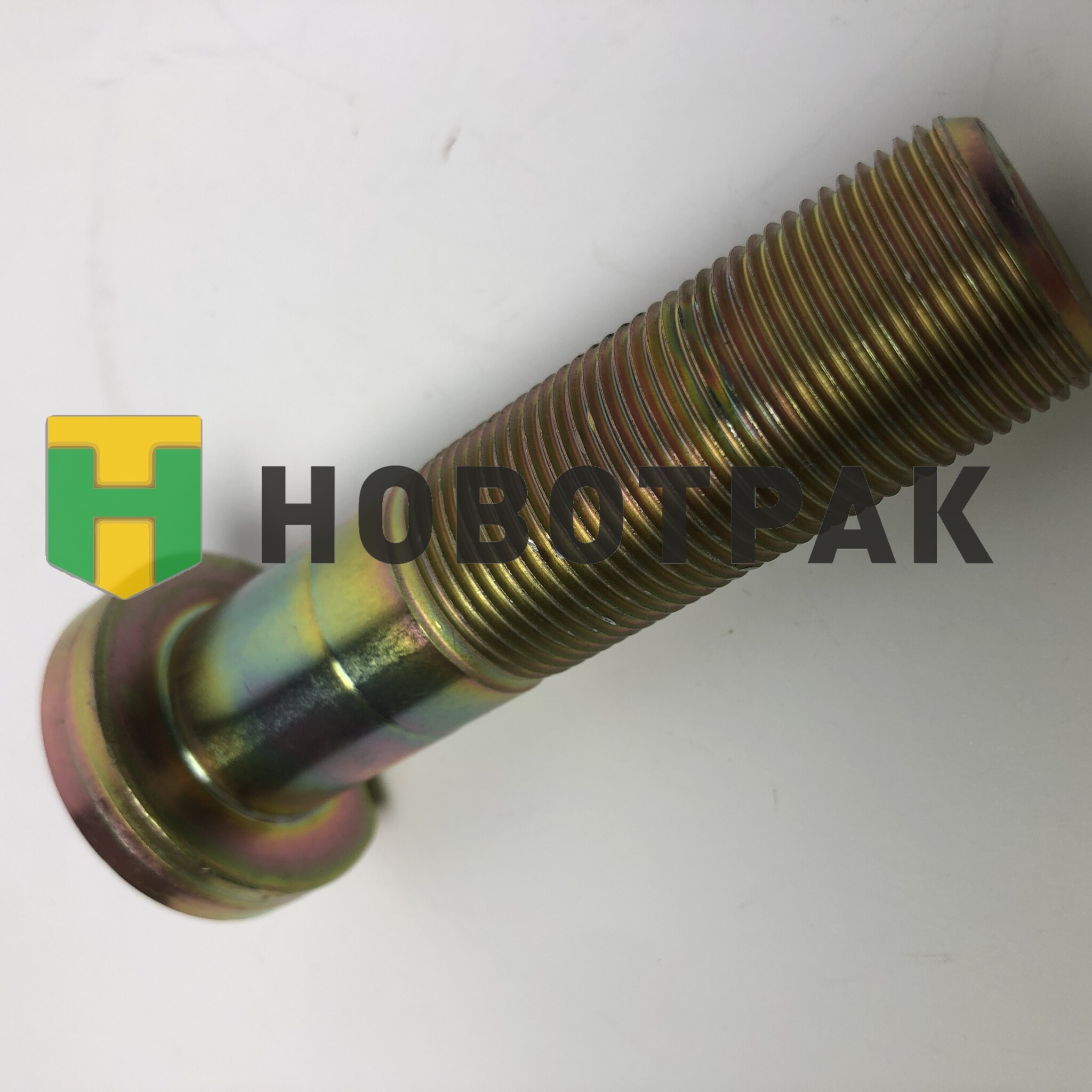 Болт колесный задний SITRAK М22х1,5х82 810W455010174