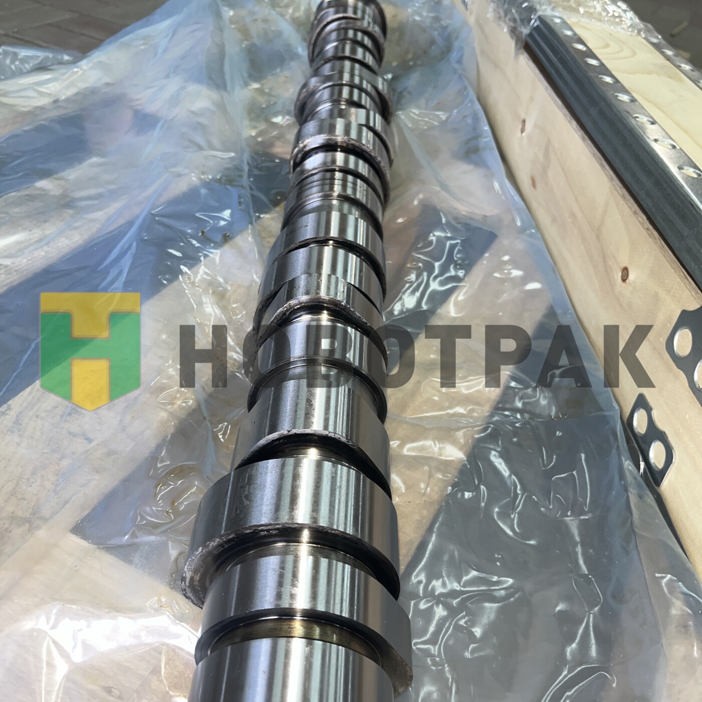 Распредвал RENAULT RVI MAGNUM, KERAX DXI13 21110845