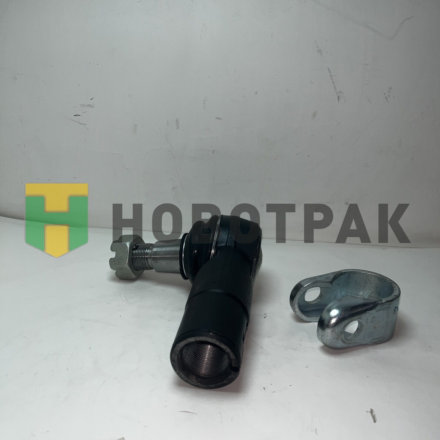 Наконечник рулевой левый КАМАЗ-5320/6520 R1803414063