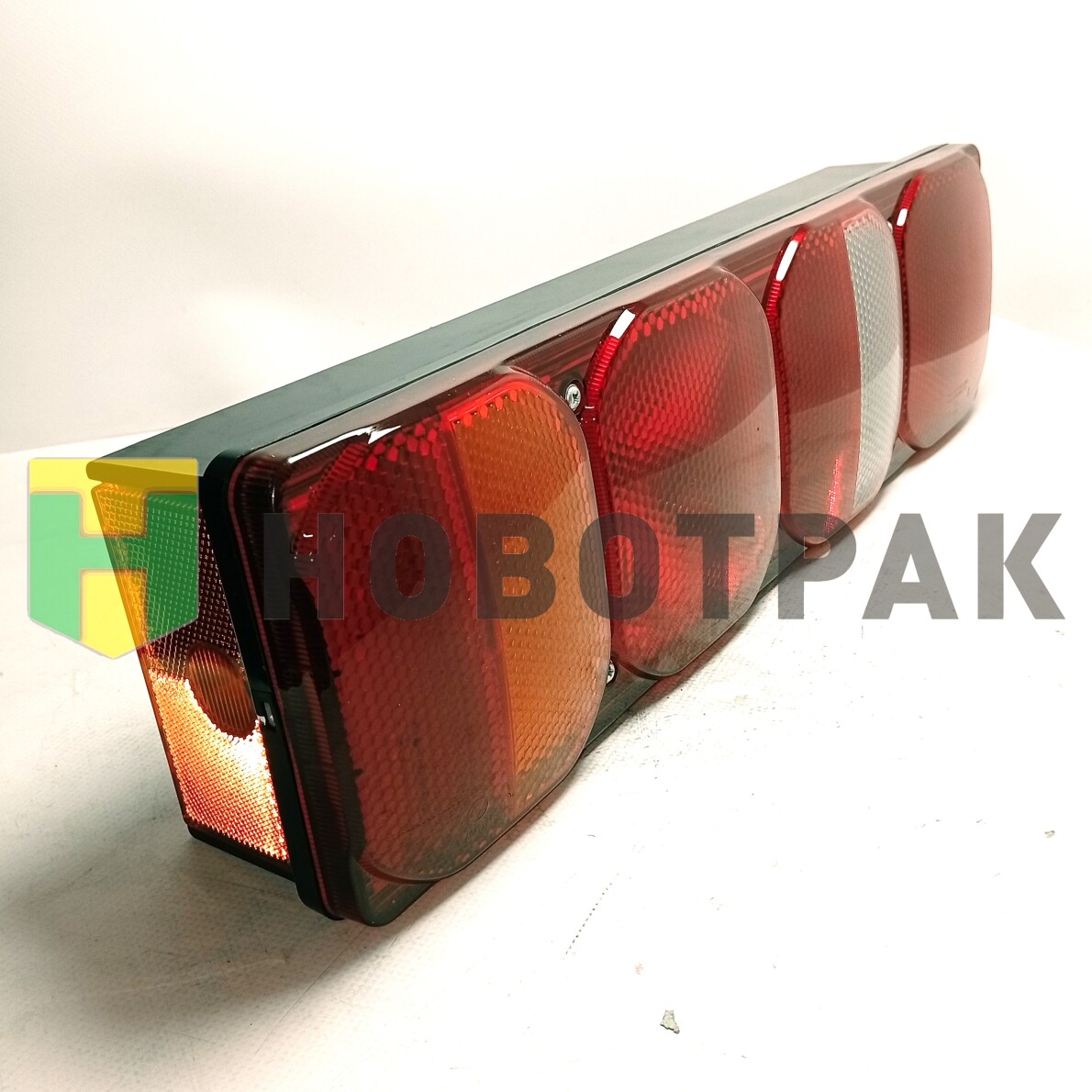 Фонарь задний левый SITRAK CK3026