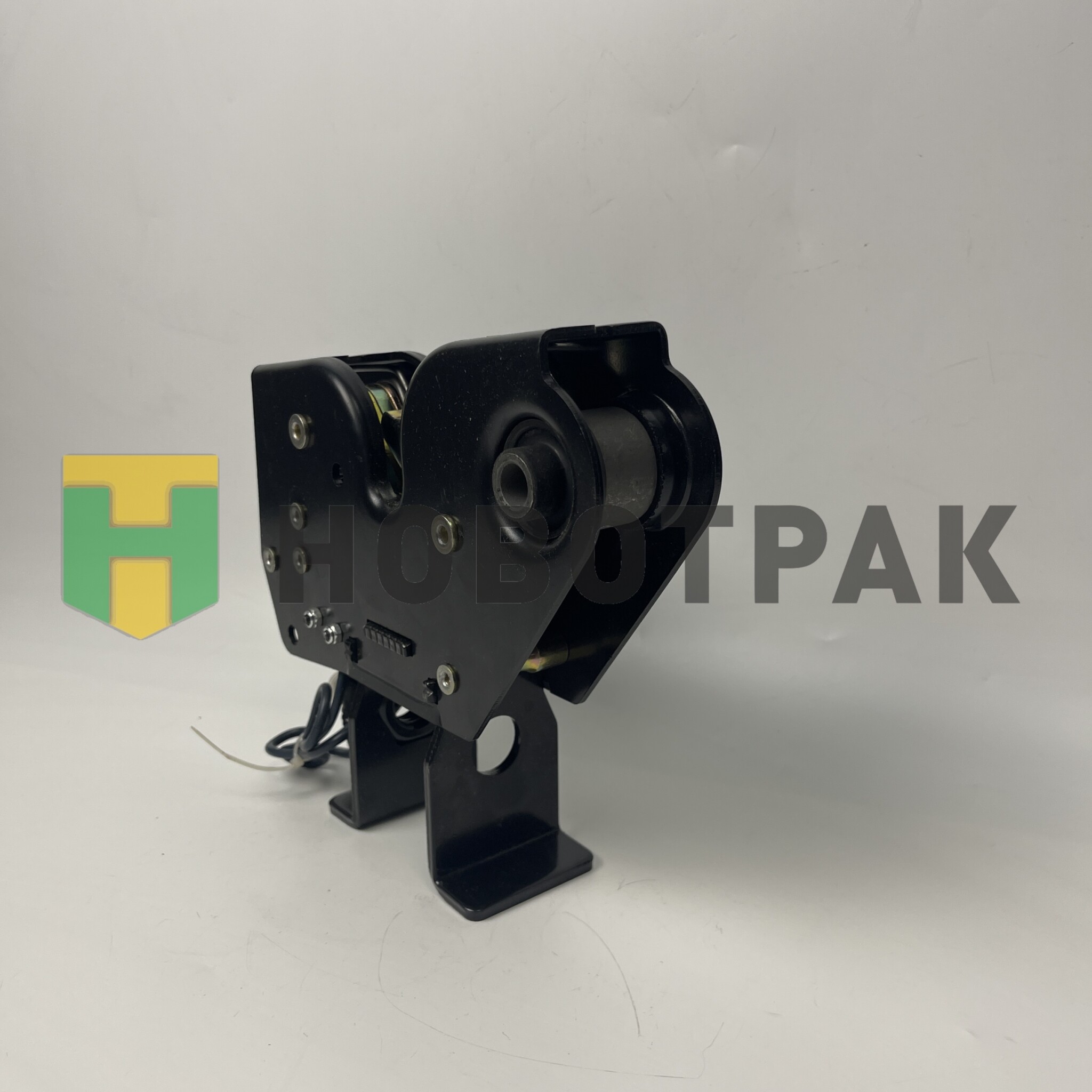 Замок кабины IVECO Stralis с датчиком 500353618