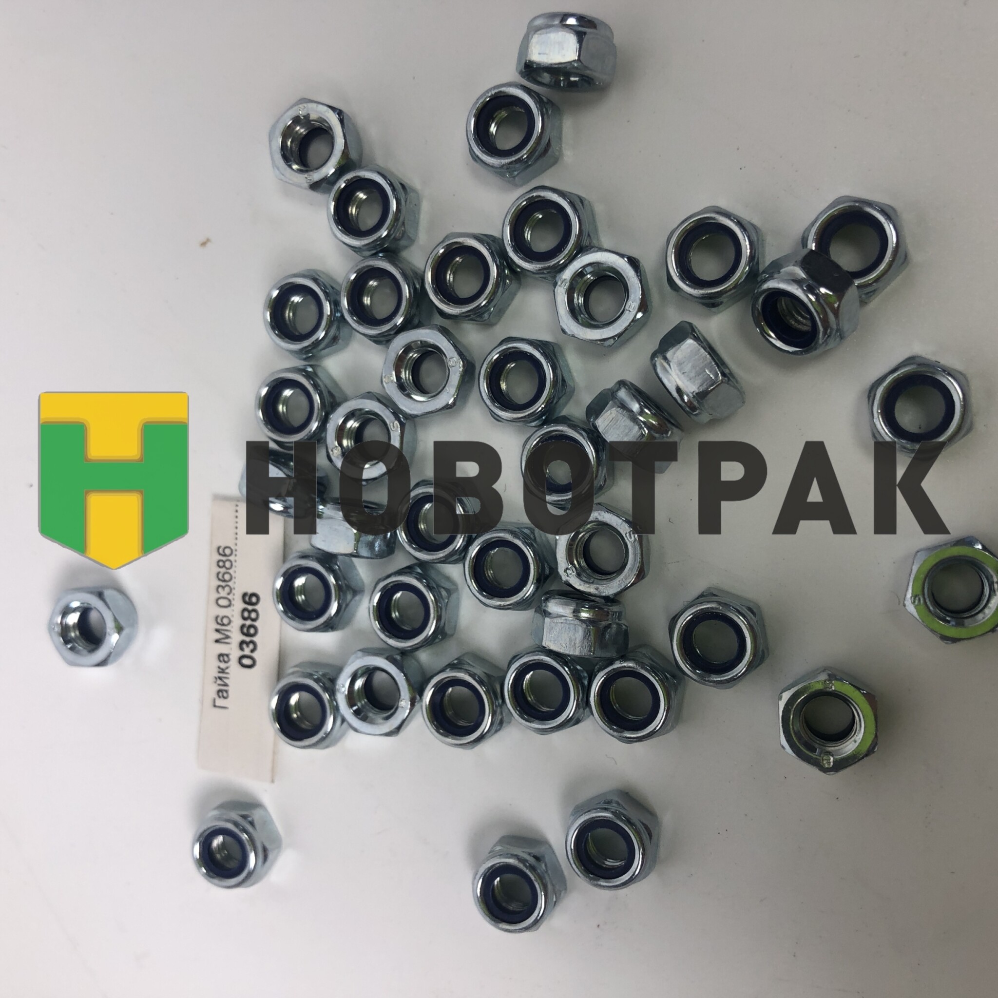 Гайка М6 03686