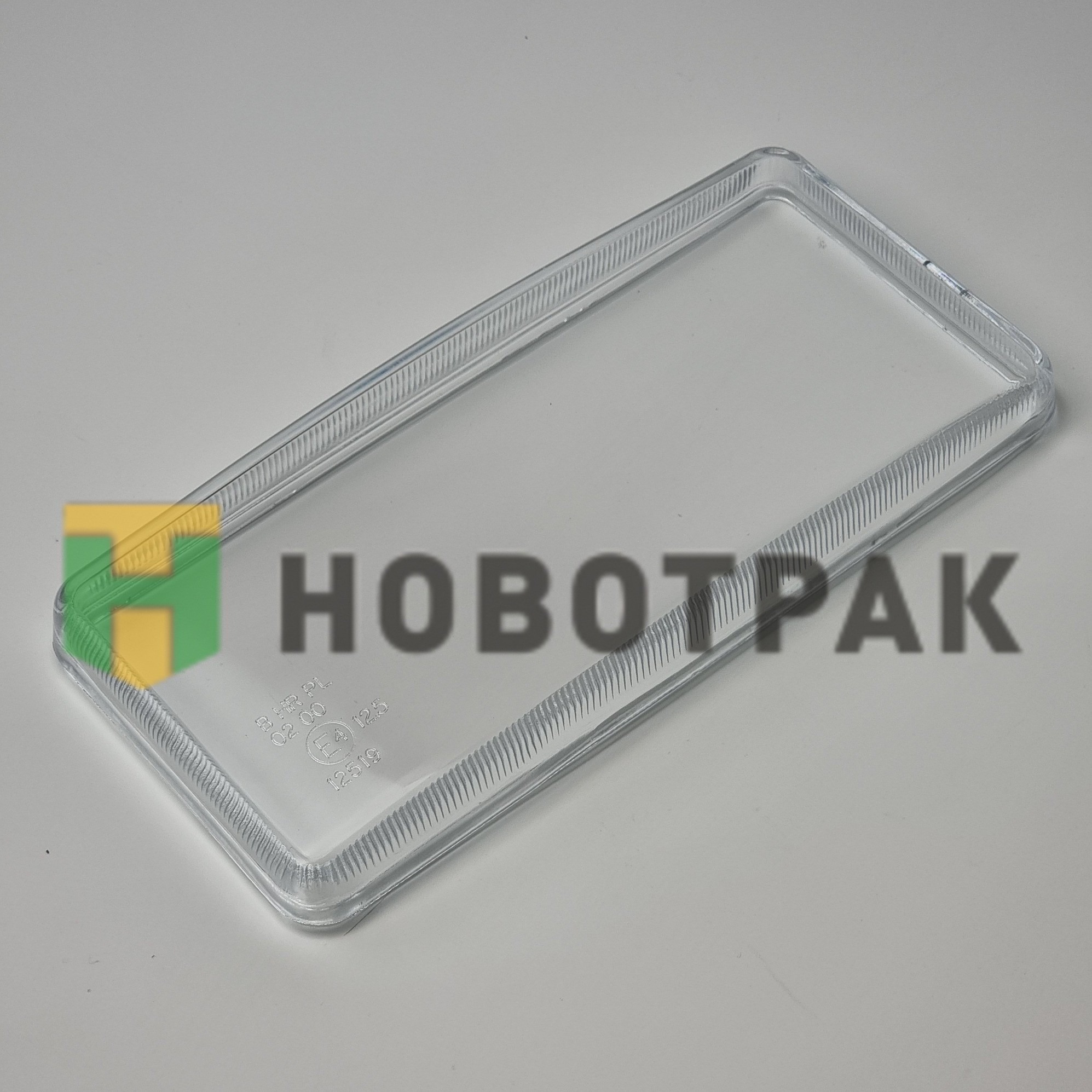 Стекло противотуманной фары MAN TGA 8801040SX