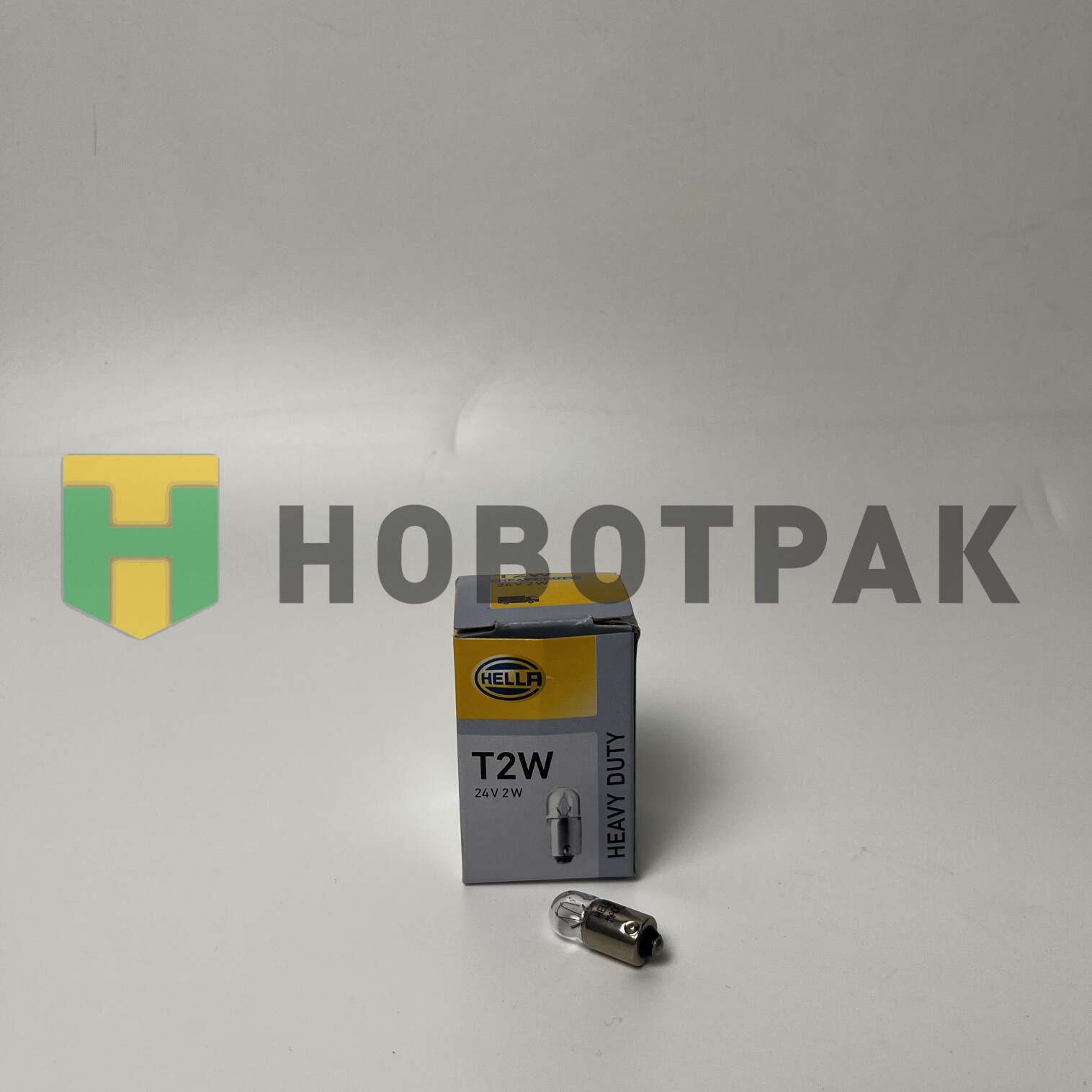 Лампа накаливания T2W 24V 2W BA9s 8GP002068241