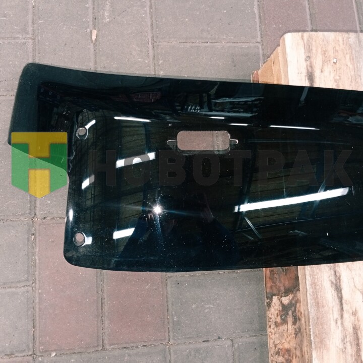 Козырек солнцезащитный с вырезом под зеркало и ходовые огни MB Actros MB505736