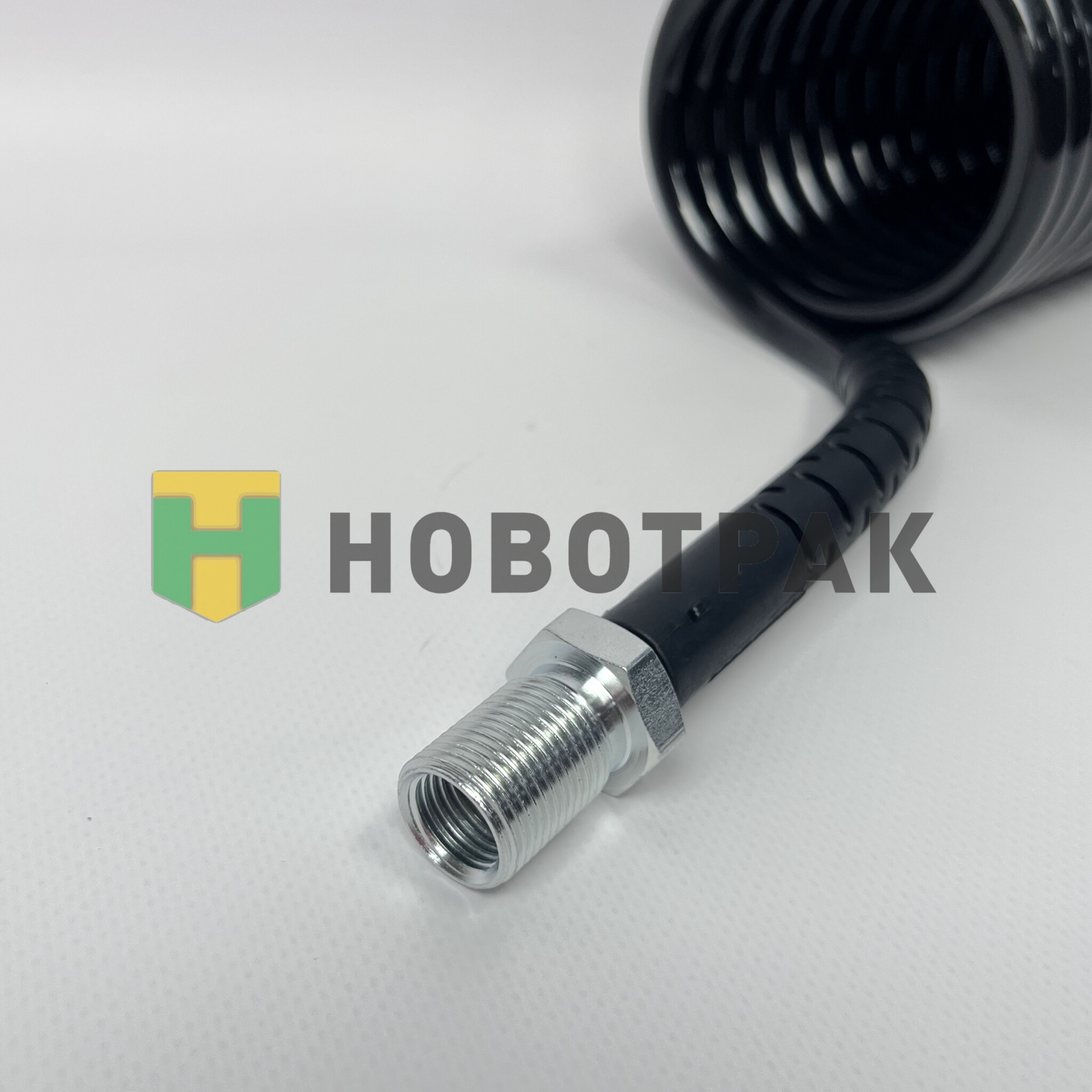 Шланг тормозной КАМАЗ-5490 спиральный черный M7363401