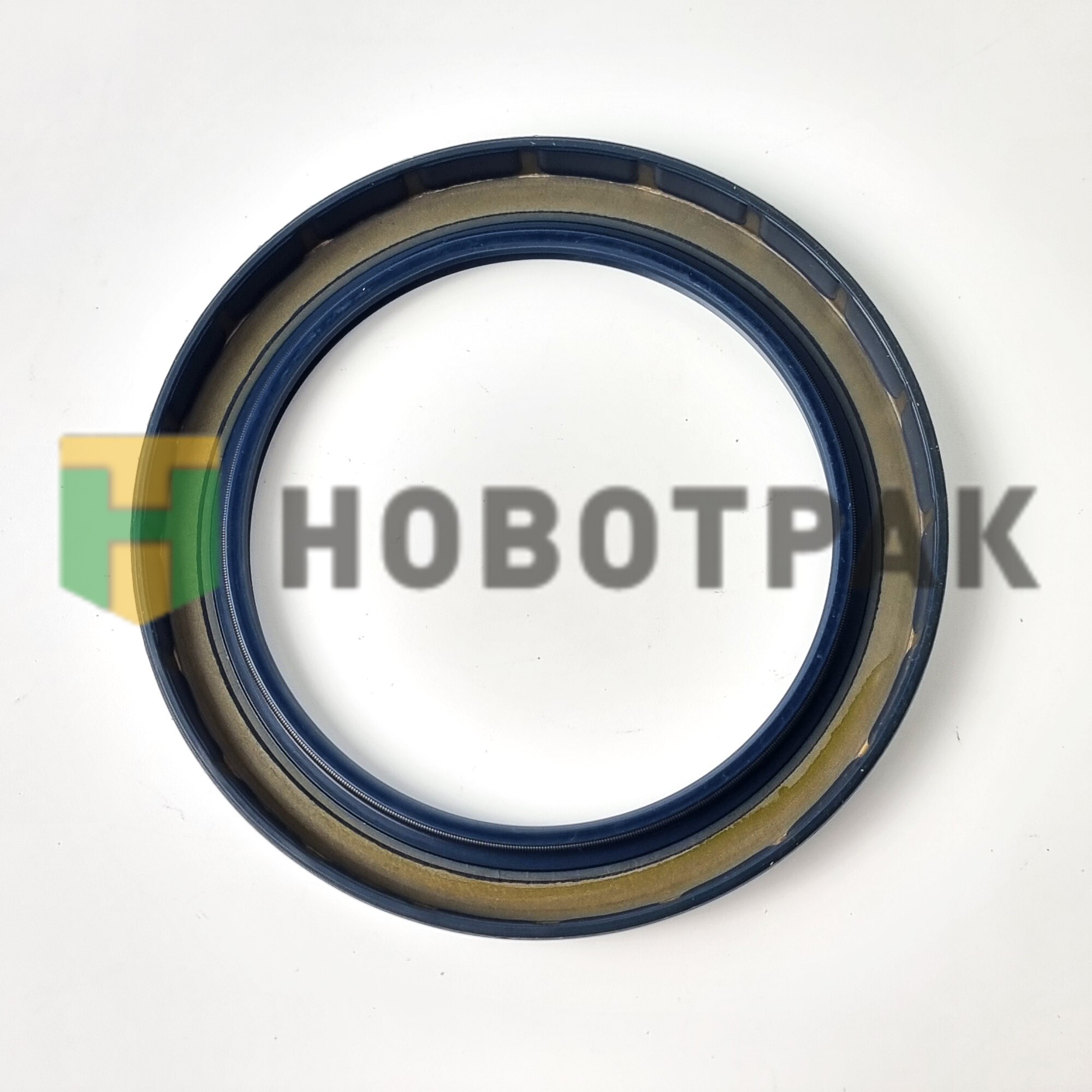 Сальник ступицы передней оси 1400074