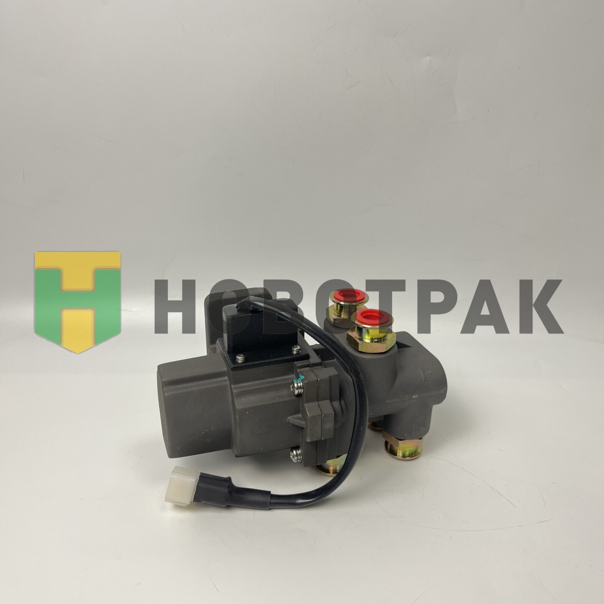 Клапан перелива топливных баков Sitrak C7H Howo A7 T7H T5G