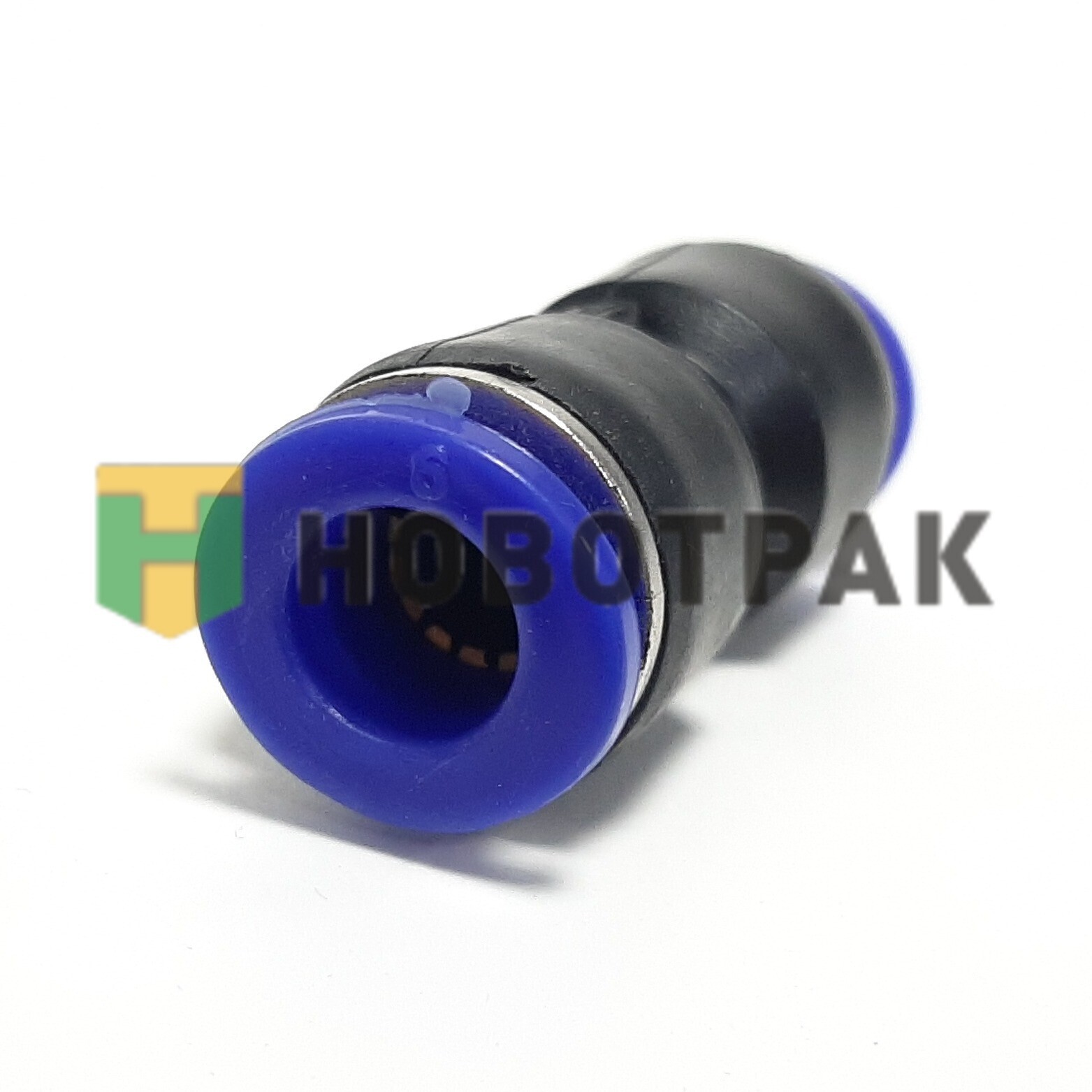 Фитинг прямой (пластик) 9 мм PUC09