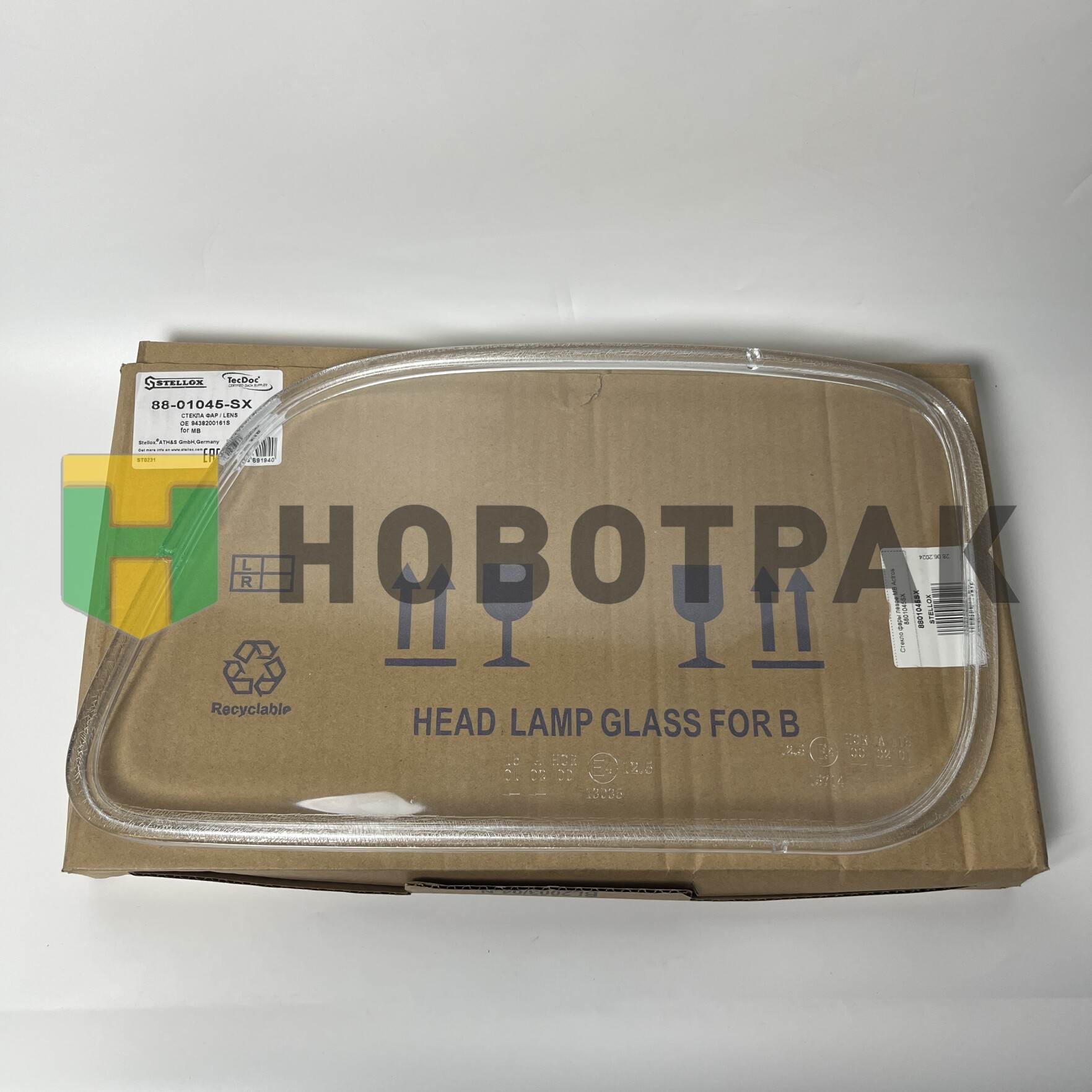Стекло фары левое MB Actros 8801045SX