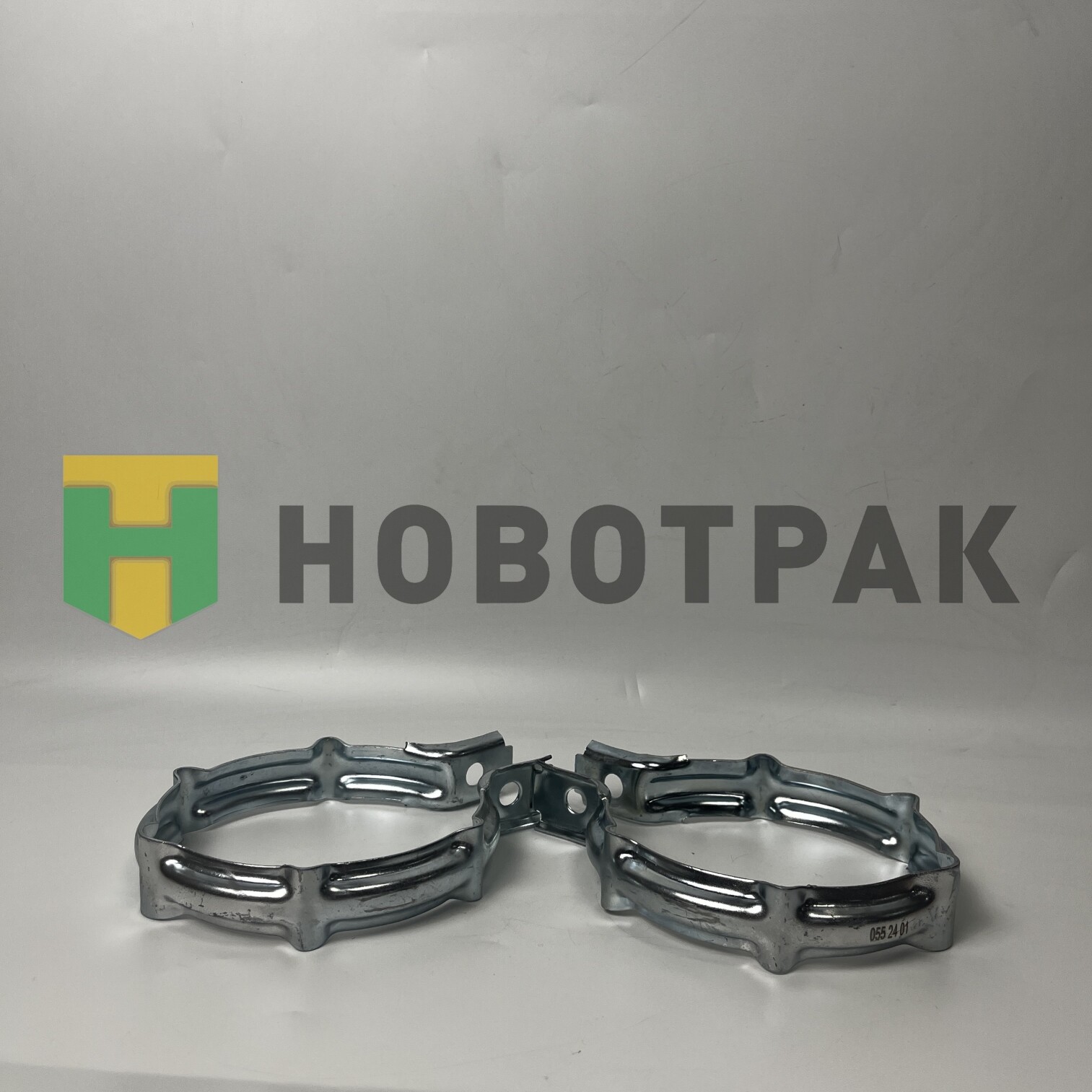 Хомут глушителя Volvo (рифленый) 031148