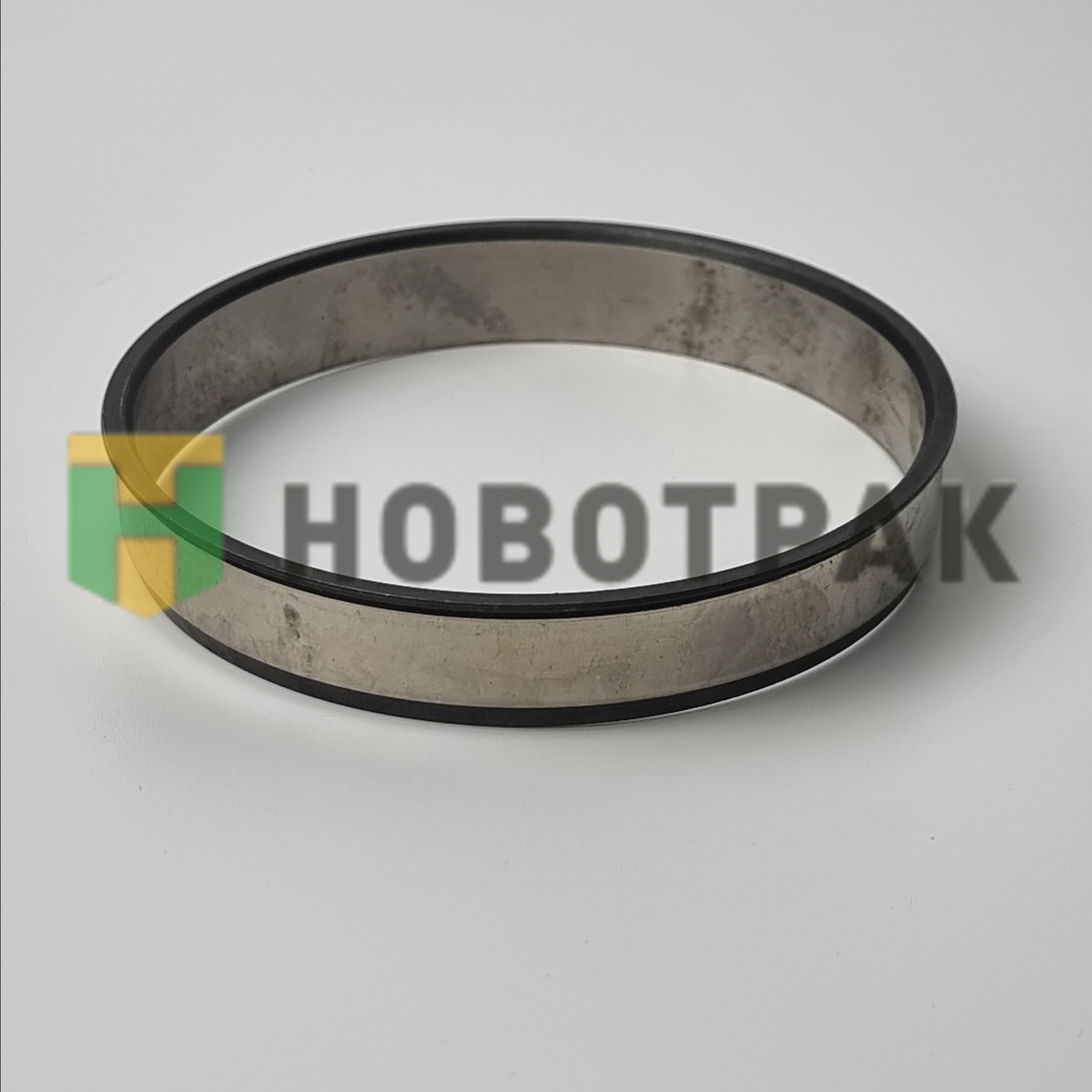 Обойма коленвала перед.105-99.5-18 MAN 0212521