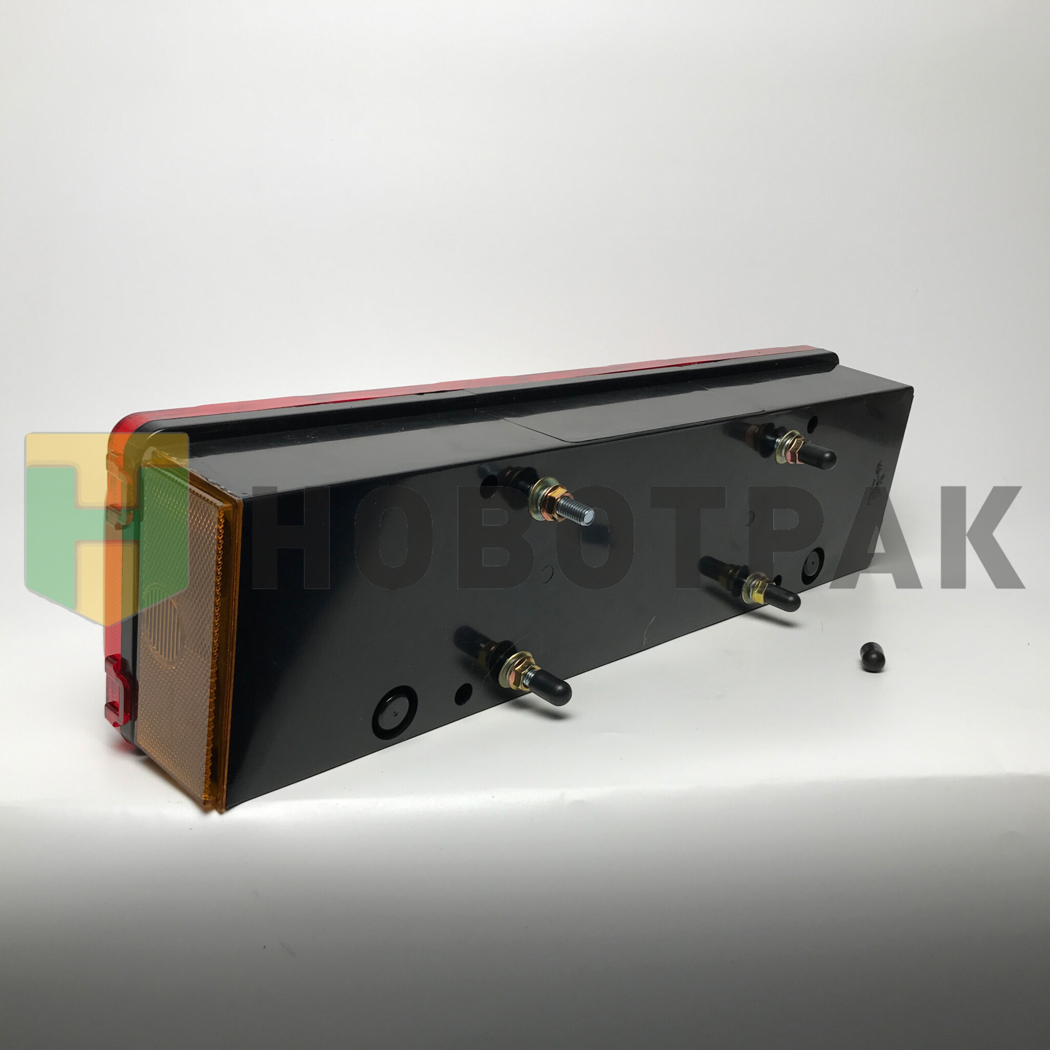 Bxwg9925810002 Фонарь задний правый (с лампами, диод.габариты) SITRAK впаянные стекла