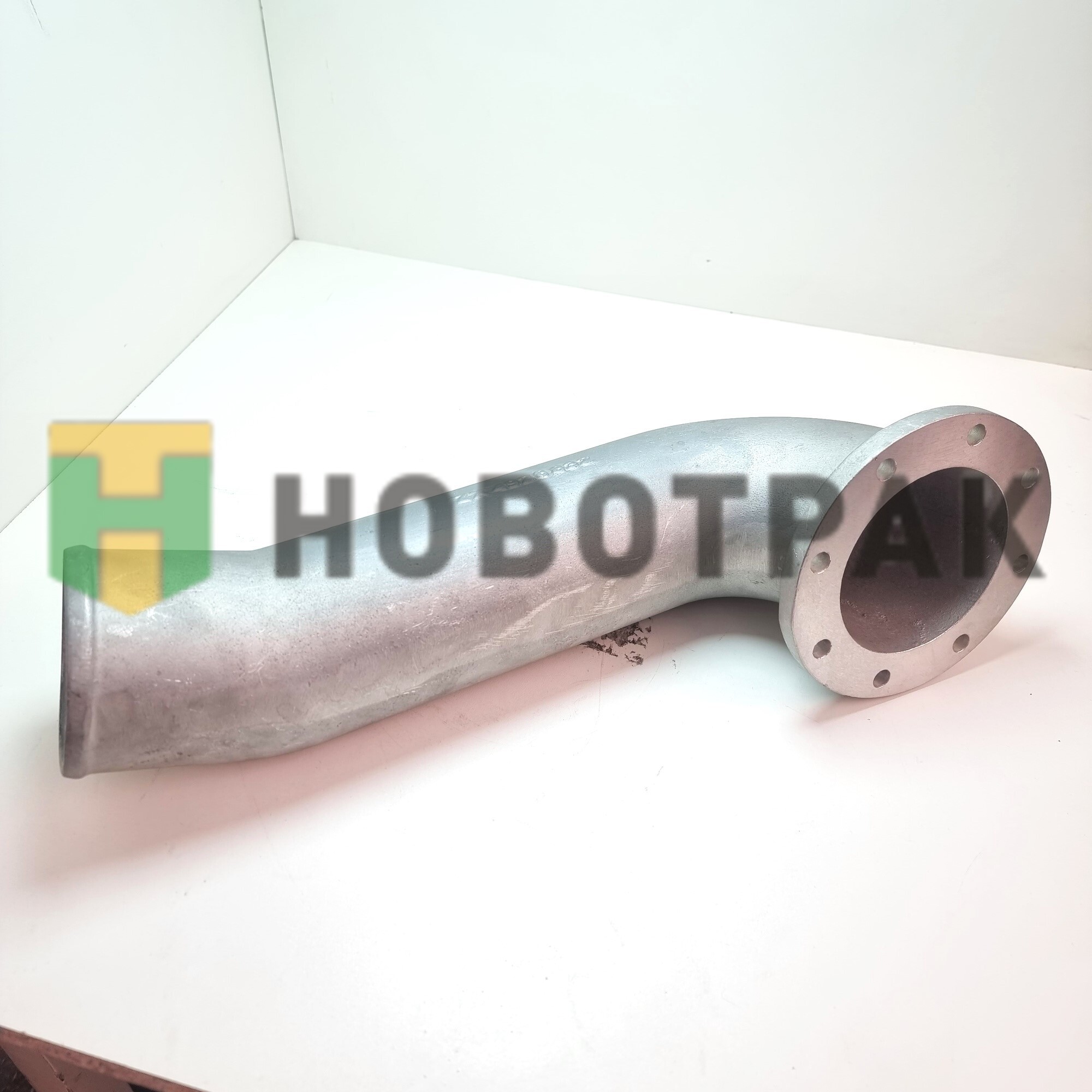 Патрубок воздушный впускной 4928832