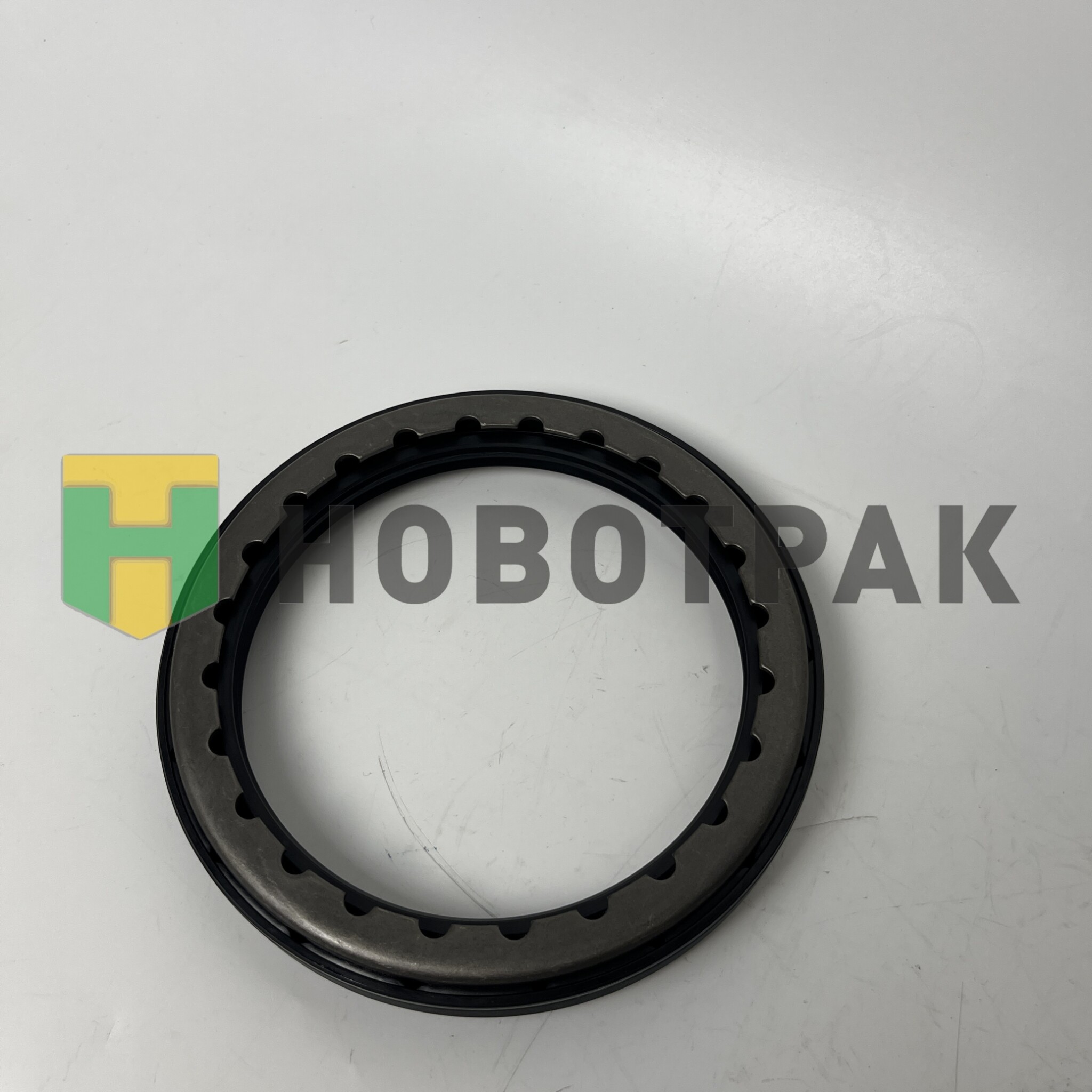 Сальник передней ступицы Volvo/Scania 110-140-12/21 265043