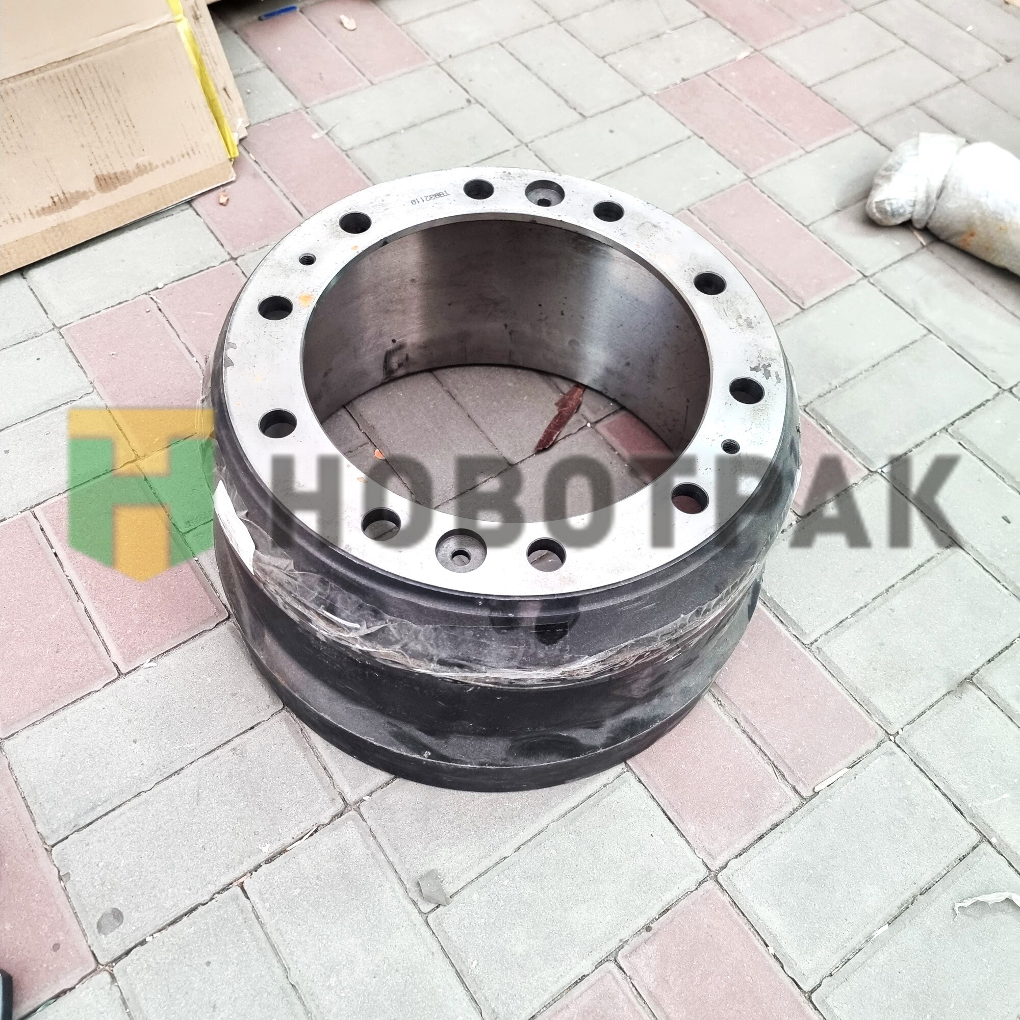 Барабан тормозной IVECO 7180996 410x203x250x335 23-11/30-M12X1,75