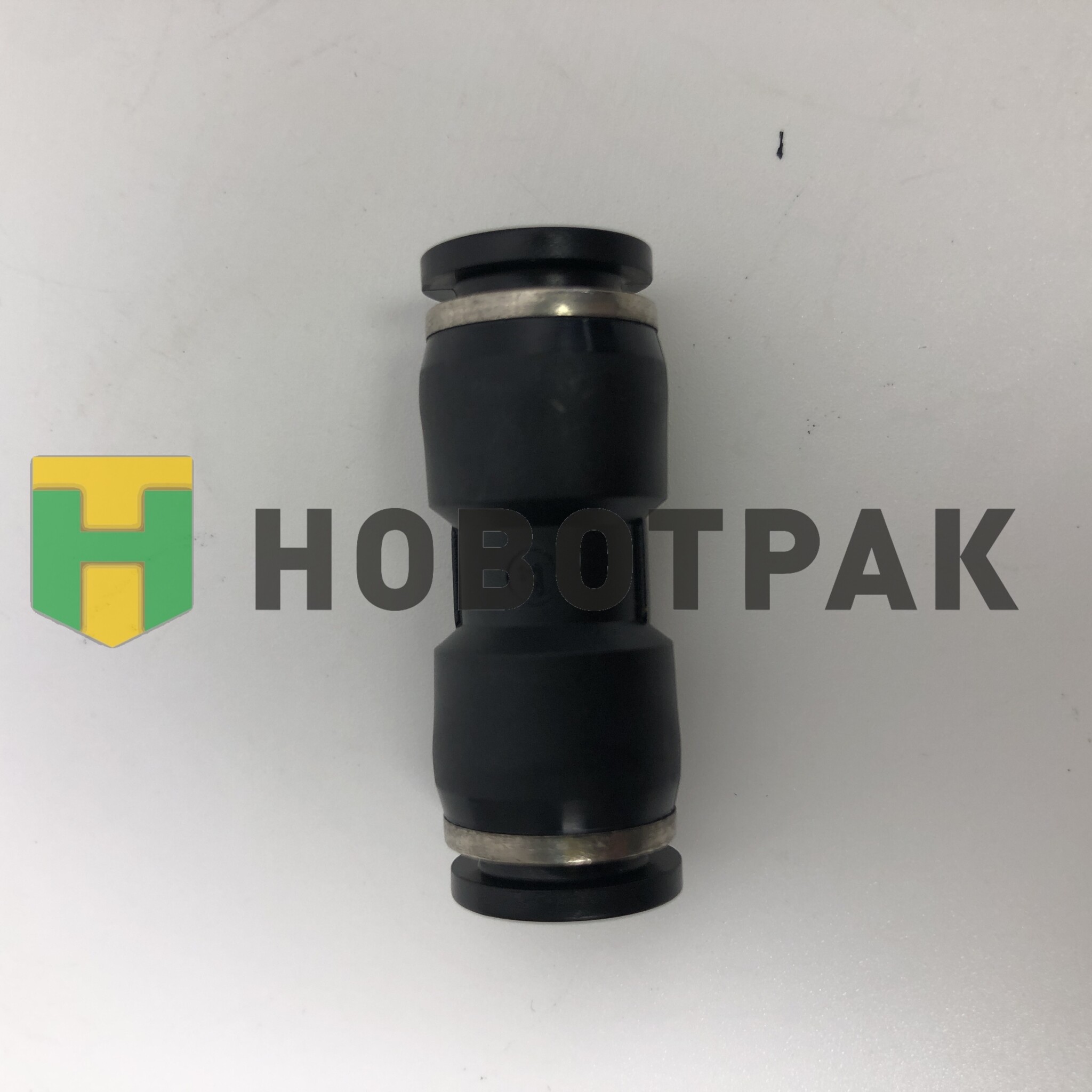 Фитинг соединитель прямой (пластик) D8-D8 Volvo, Scania, MAN, MB