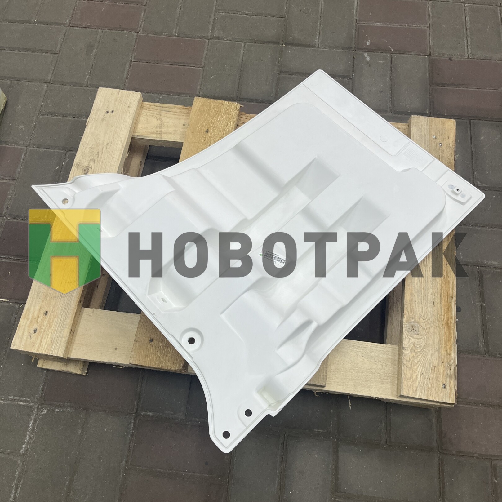 Панель нижняя внешняя обшивки правой двери в сборе