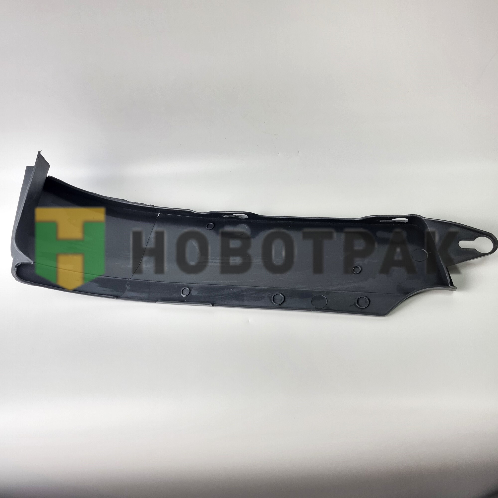 Угол бампера левый TGS 18200199